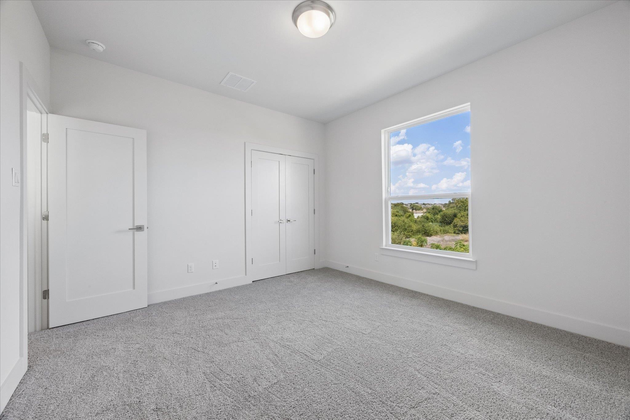 1531 N Red Bud Ln #26 Property Photo 11