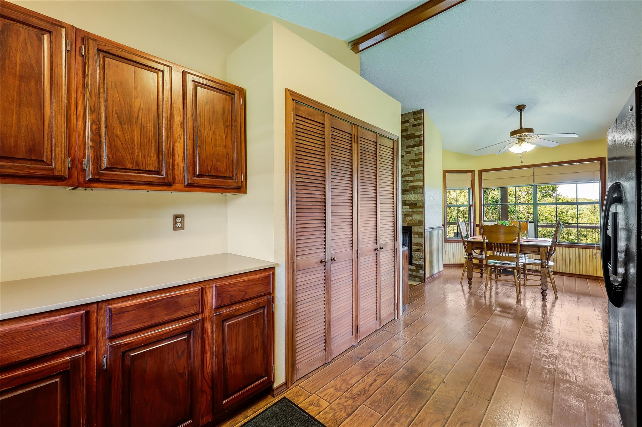 20803 Northland Dr Property Photo 10