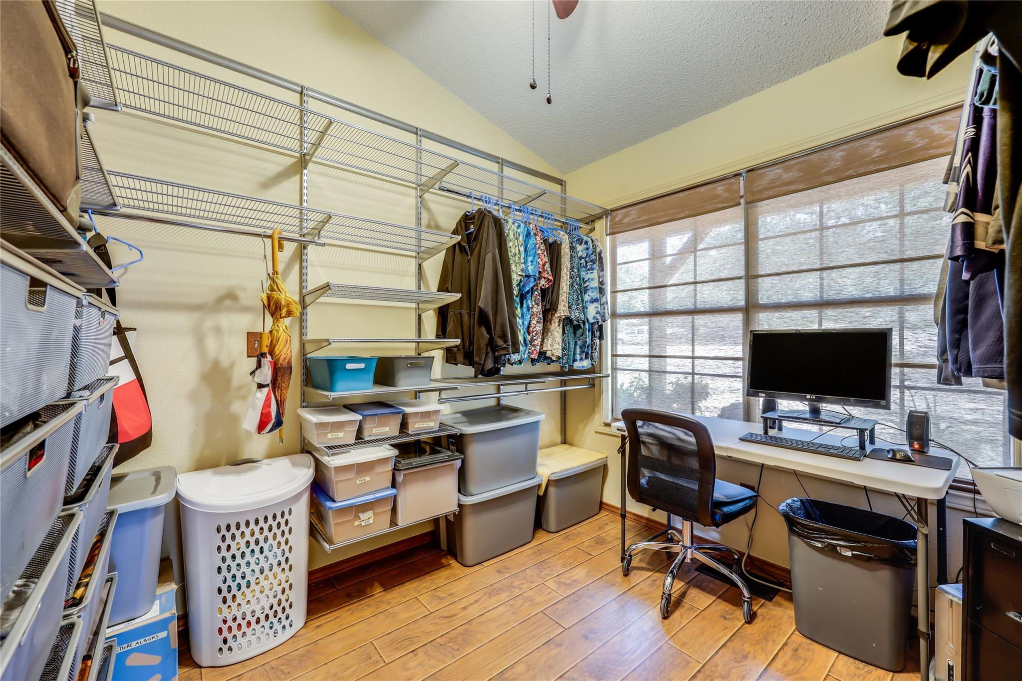 20803 Northland Dr Property Photo 16