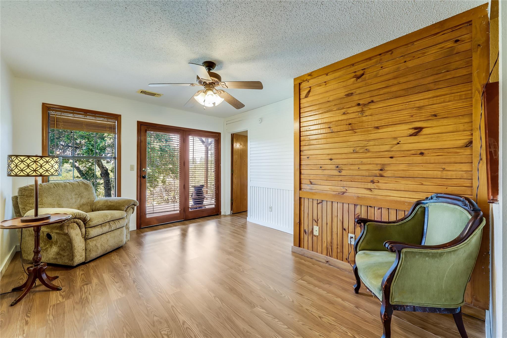 20803 Northland Dr Property Photo 23
