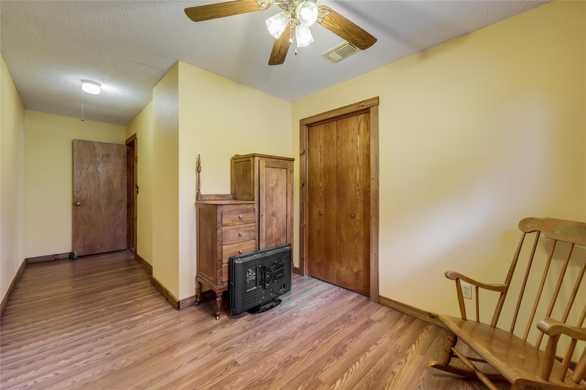 20803 Northland Dr Property Photo 25