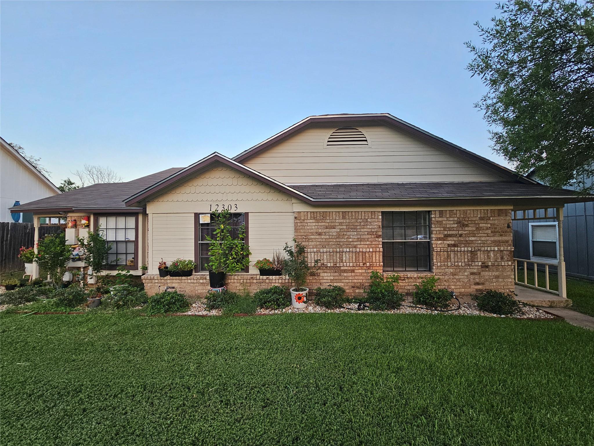 12303 Alderbrook Dr #a Property Photo 1