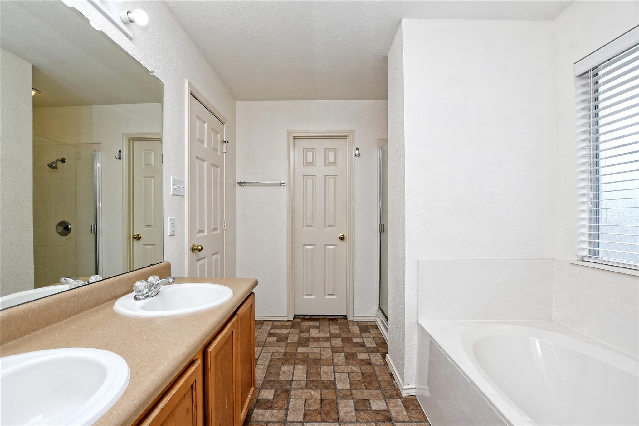 1815 Lost Maples Loop Property Photo 13