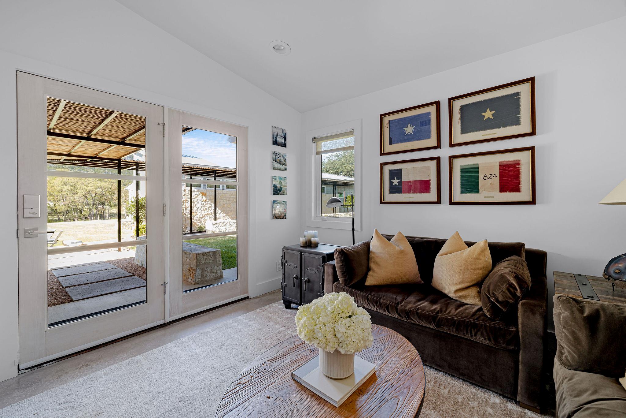415 Frio Canon Trl Property Photo 26