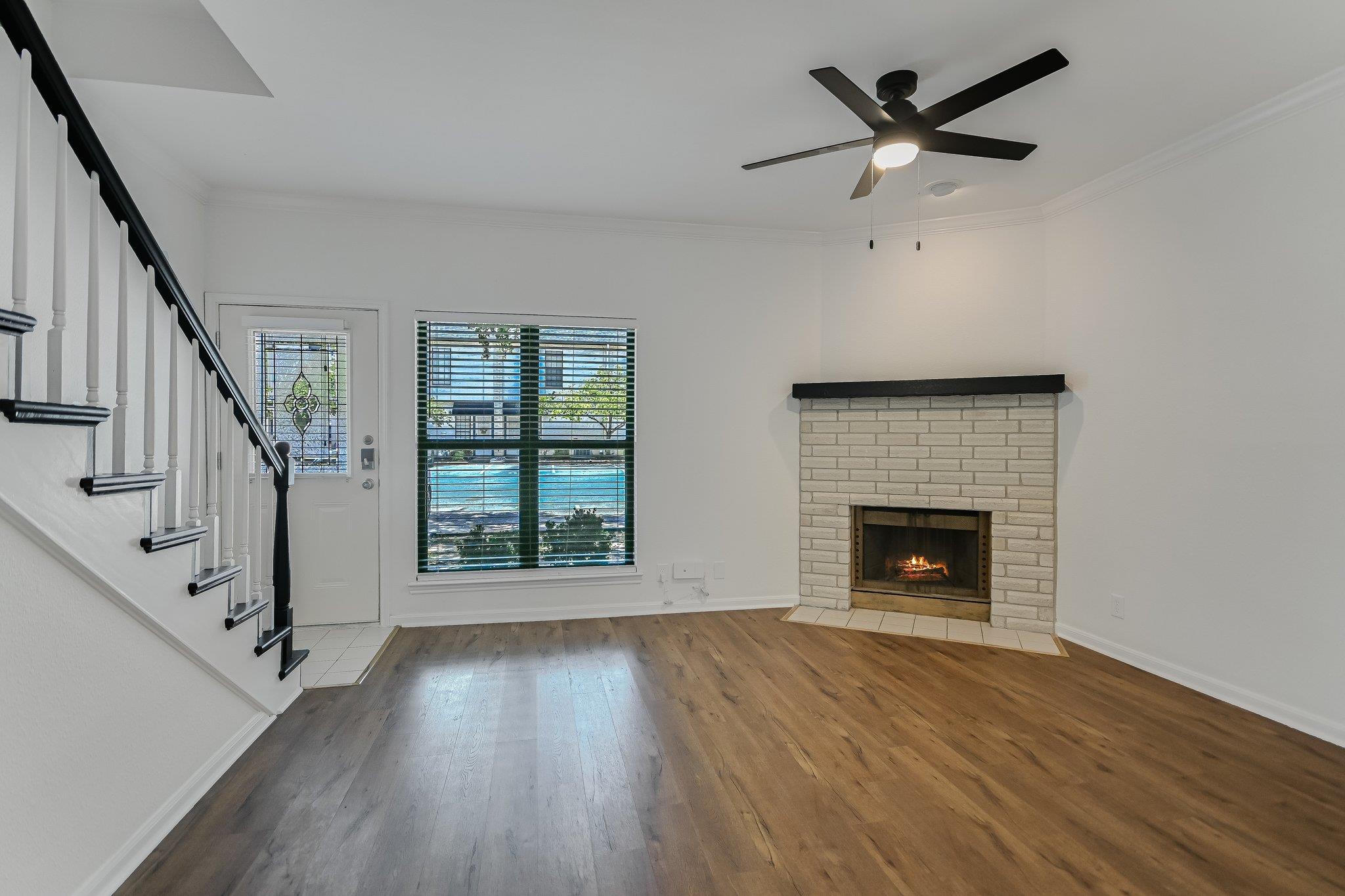 1307 Kinney Ave #107 Property Photo 4