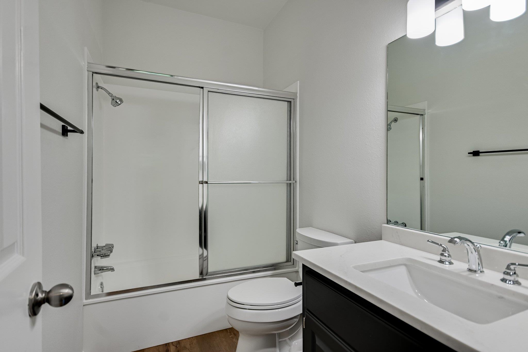 1307 Kinney Ave #107 Property Photo 15
