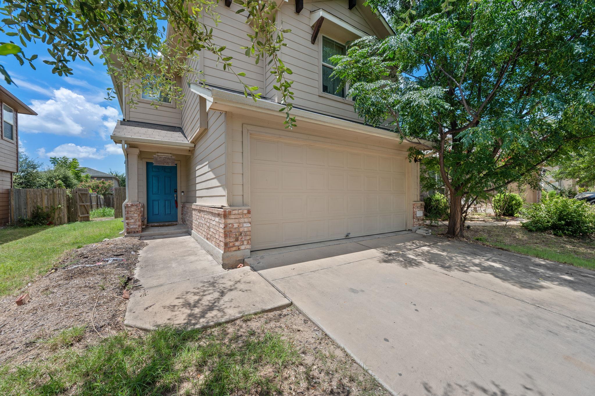 12115 Walter Vaughn Dr Property Photo 1