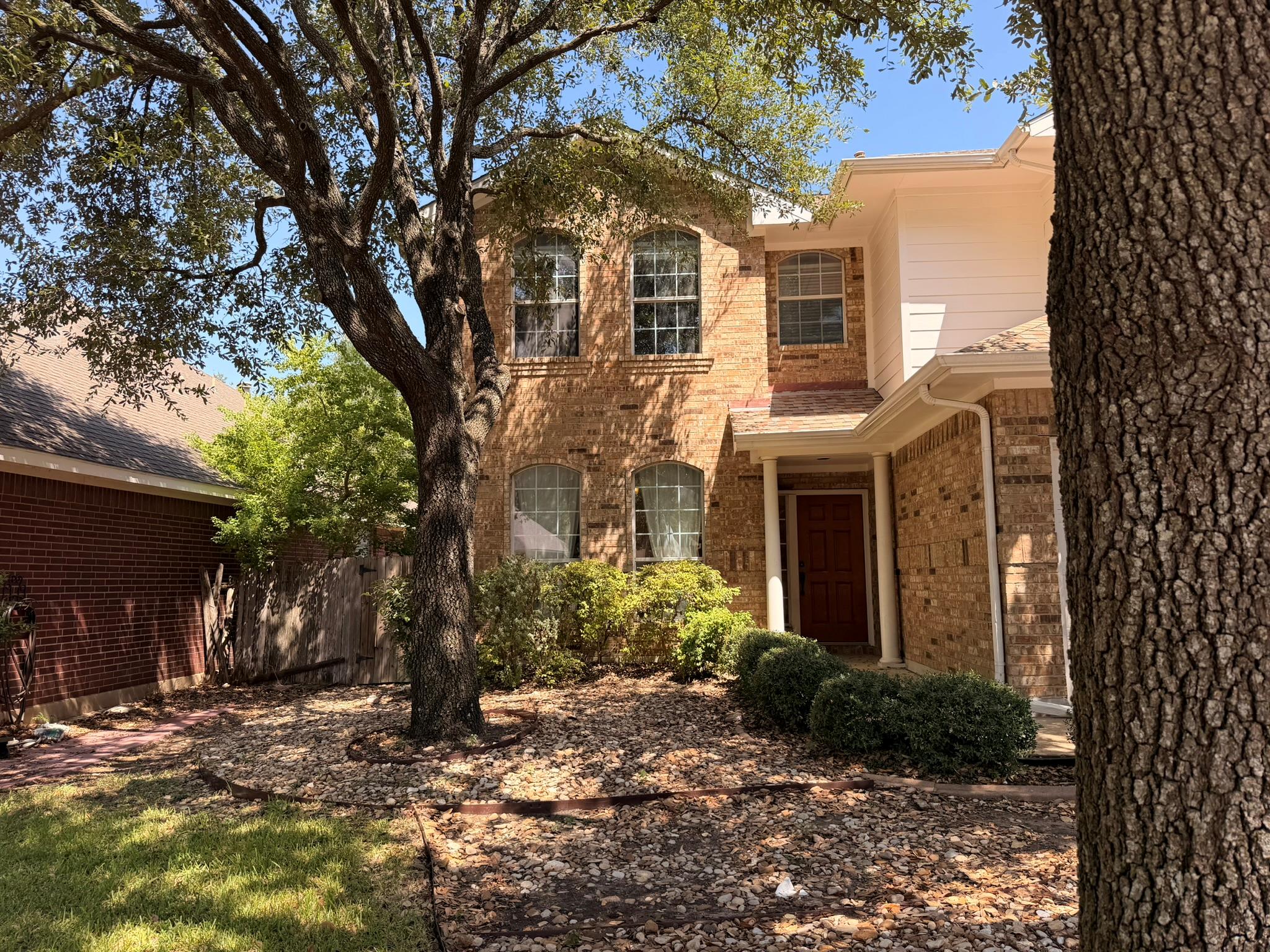 1812 Montana Sky Dr Property Photo 2