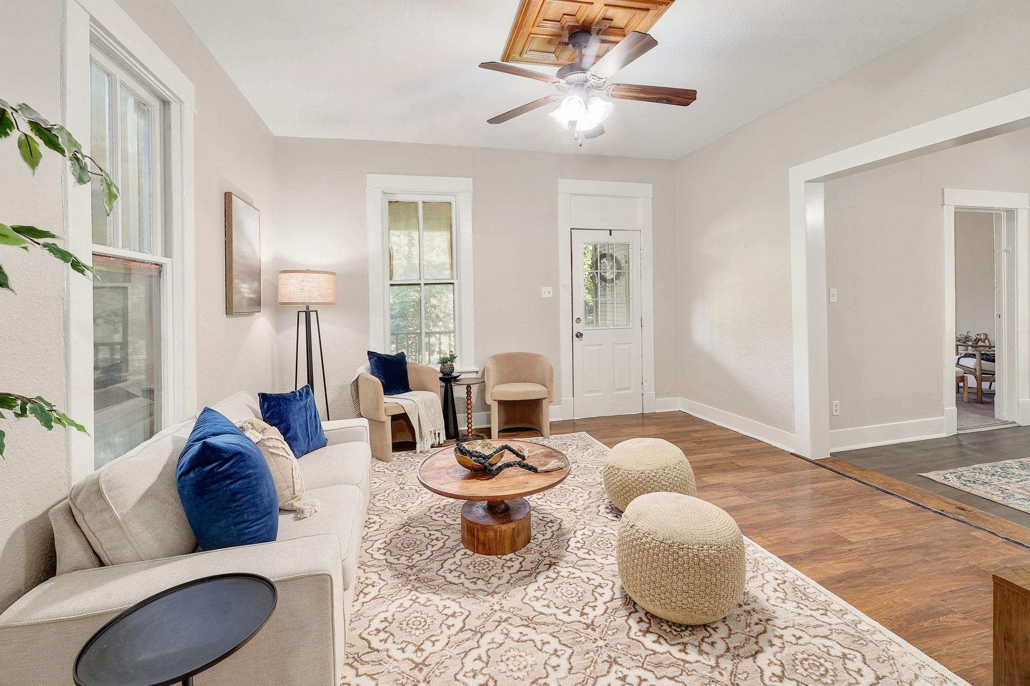1104 Kimbro St Property Photo 4