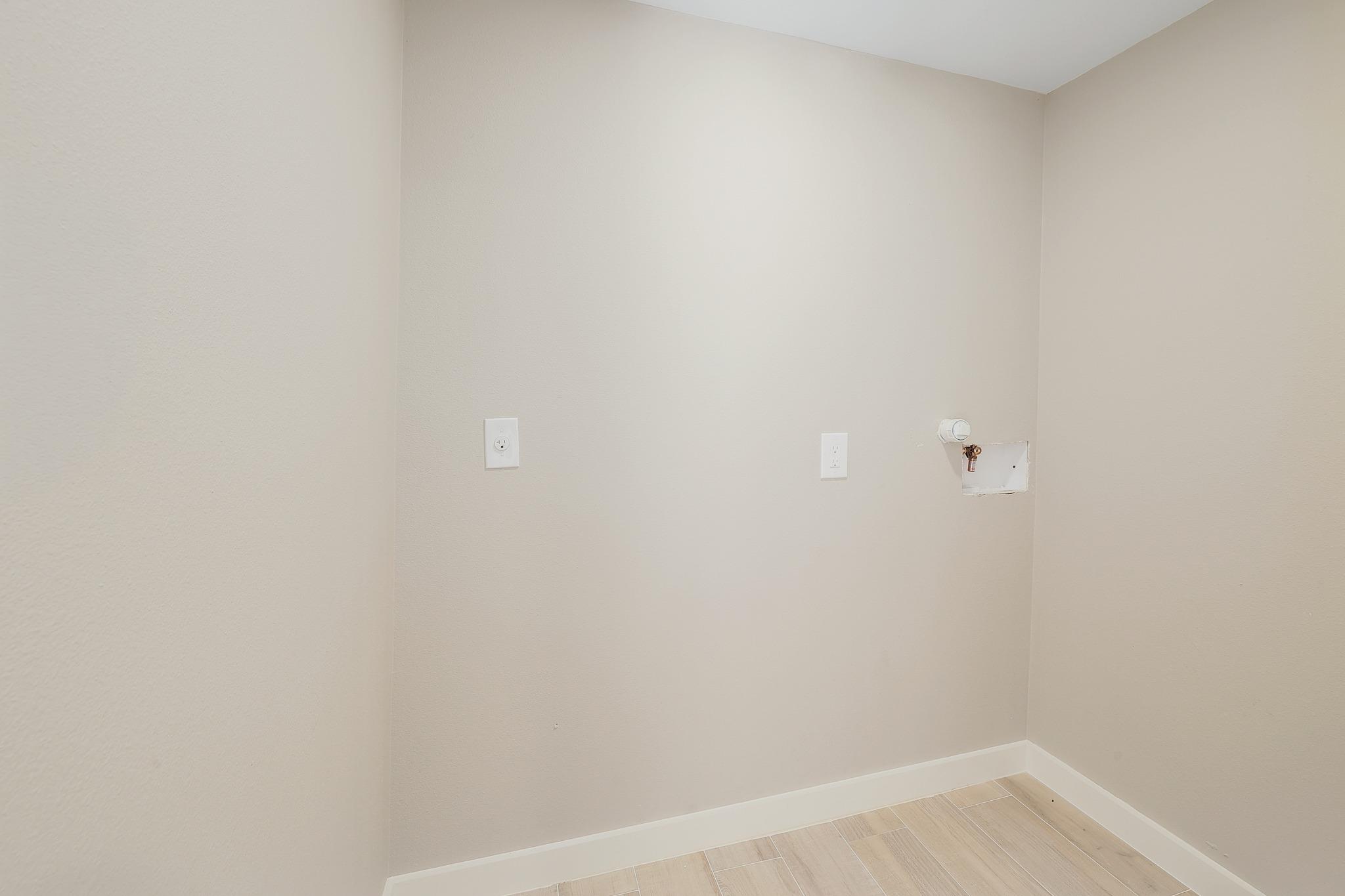 1104 Kimbro St Property Photo 16