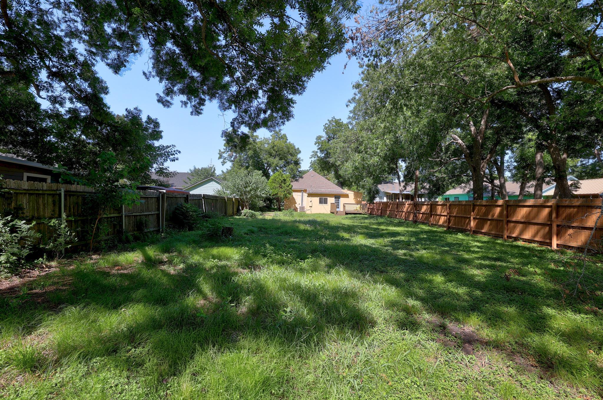 1104 Kimbro St Property Photo 17