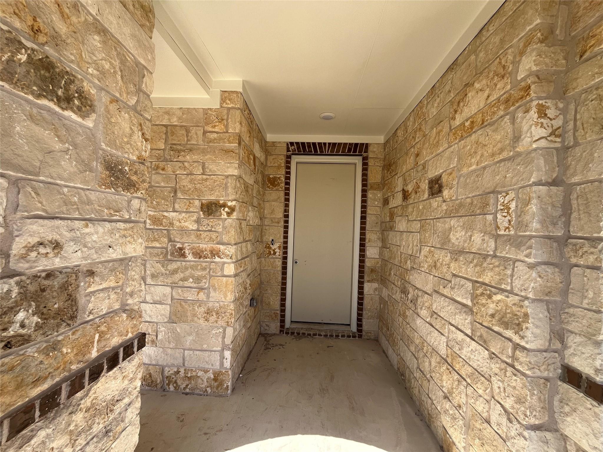 2444 Walking Y Rd Property Photo 5