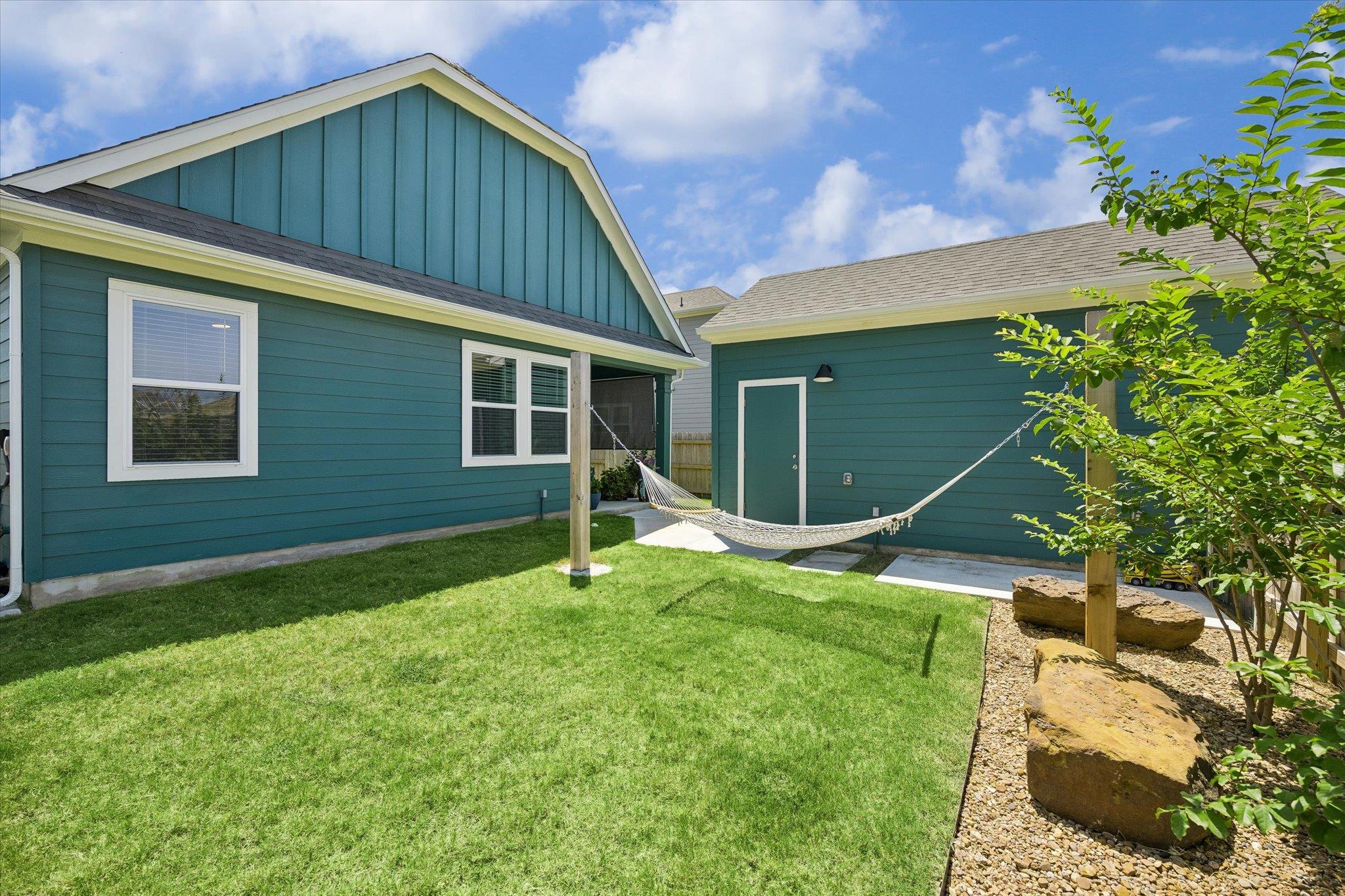 304 Stroll Way Property Photo 12