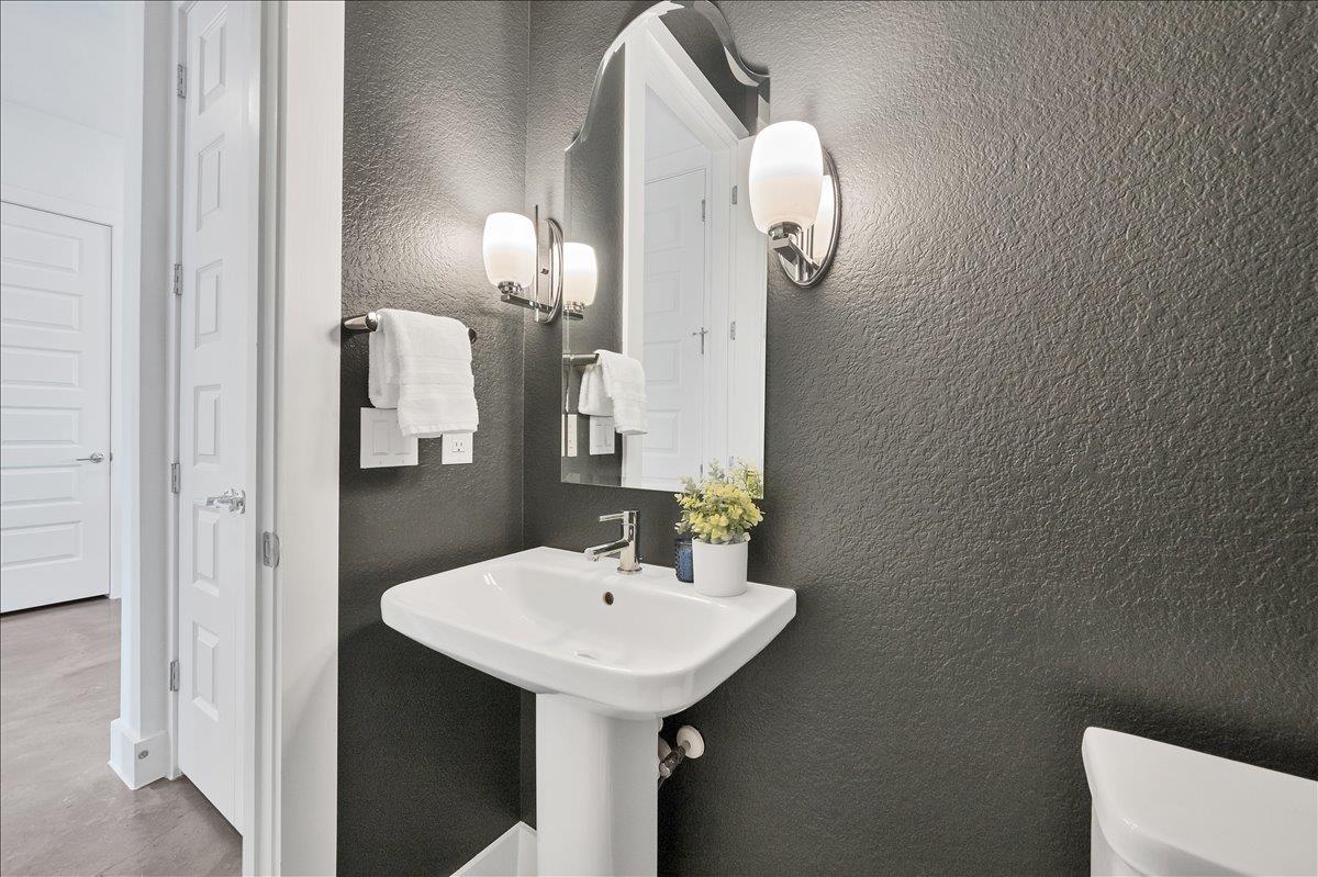 8922 Menchaca Rd #102 Property Photo 14
