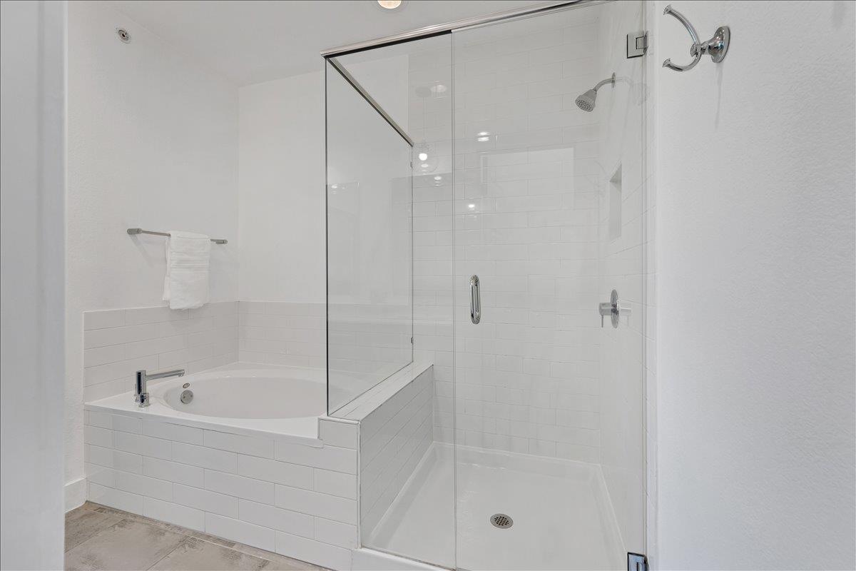 8922 Menchaca Rd #102 Property Photo 22