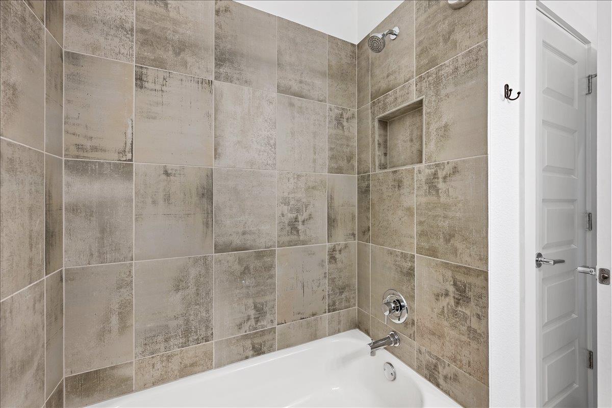 8922 Menchaca Rd #102 Property Photo 31