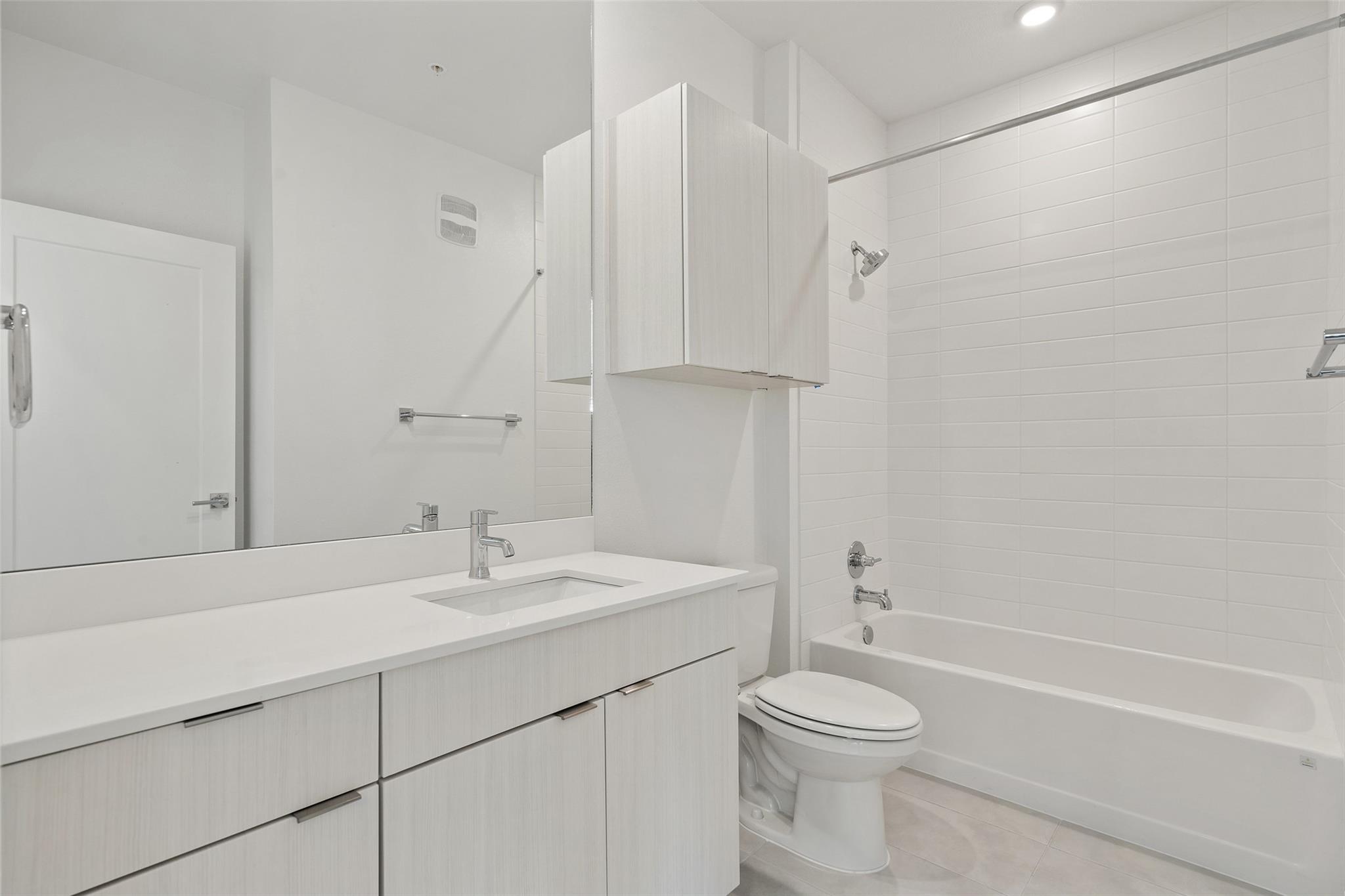 4802 S Congress Ave #403 Property Photo 3