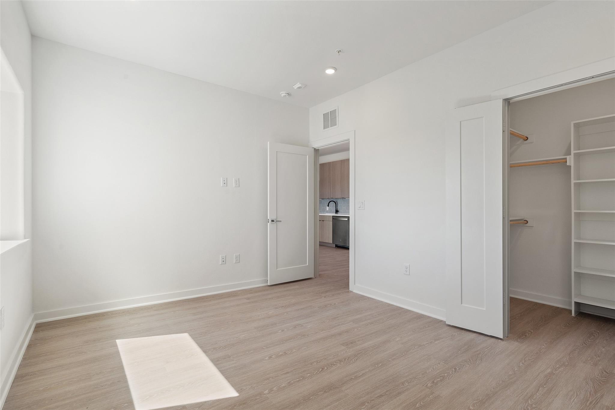 4802 S Congress Ave #403 Property Photo 5