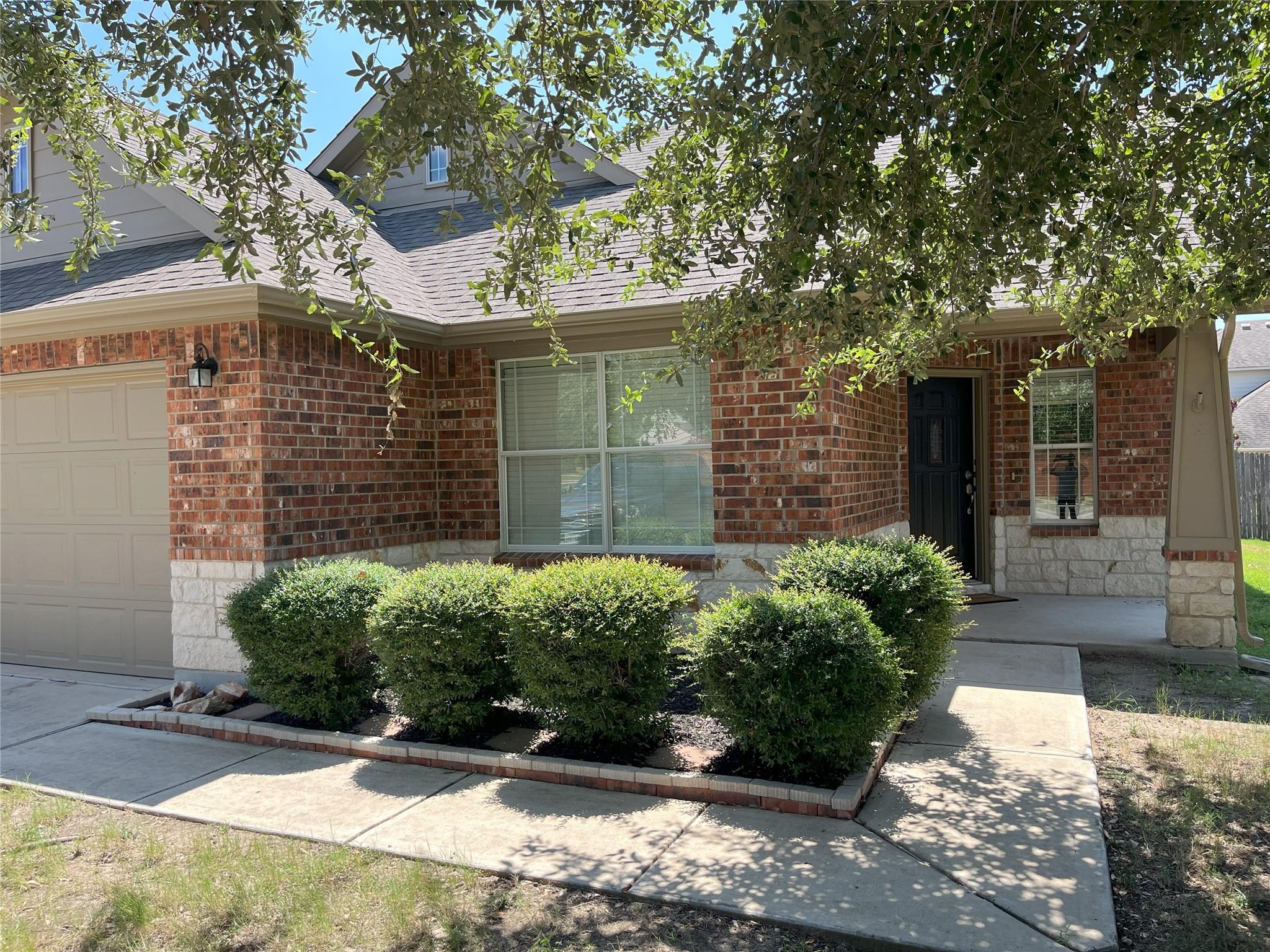 2375 Garlic Creek Dr Property Photo 2