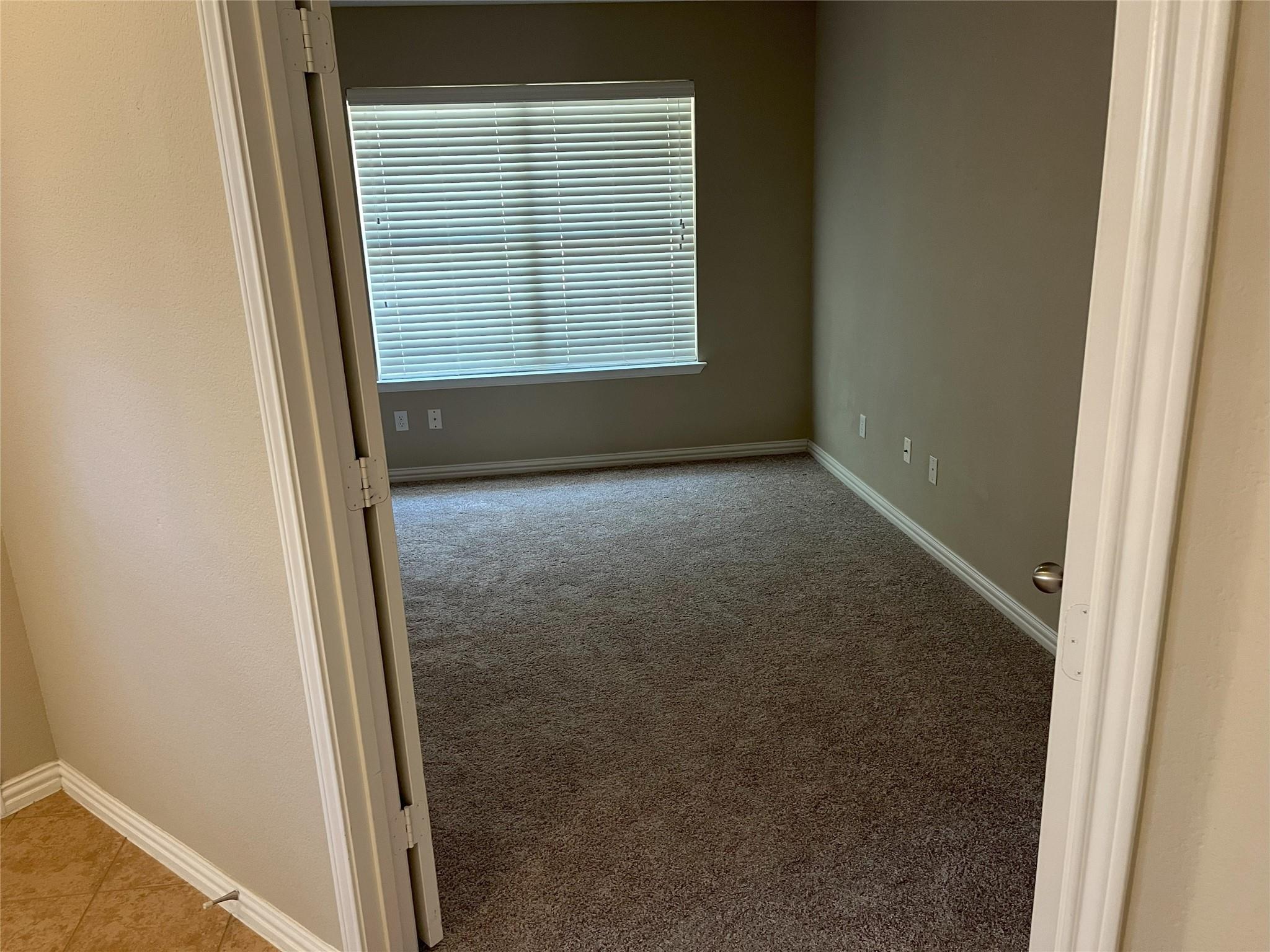 2375 Garlic Creek Dr Property Photo 4