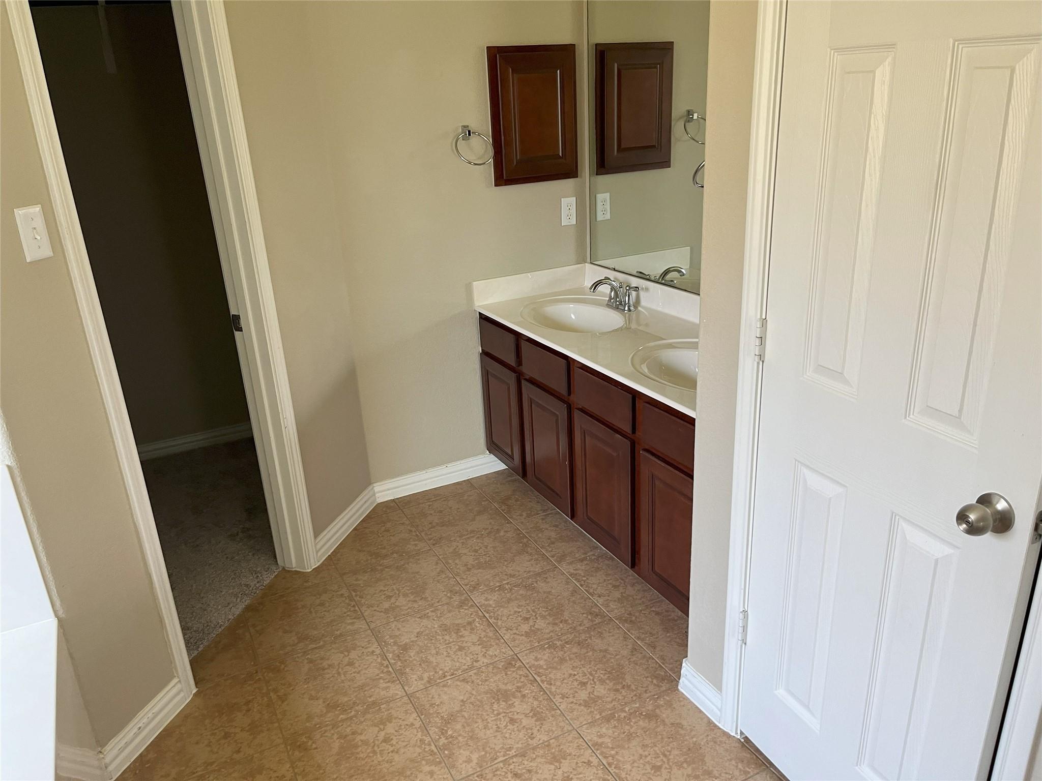 2375 Garlic Creek Dr Property Photo 10