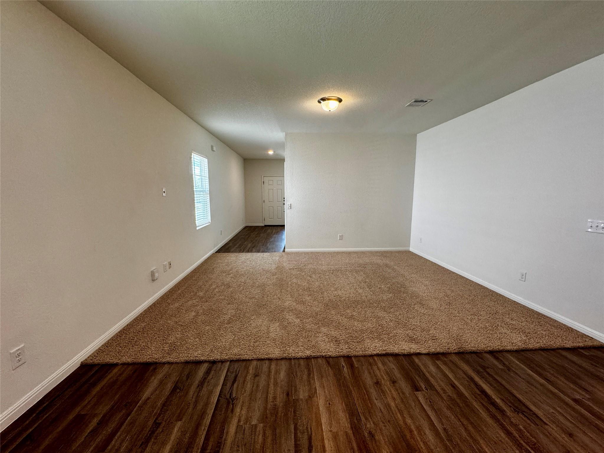 19312 Caymus Dr Property Photo 3