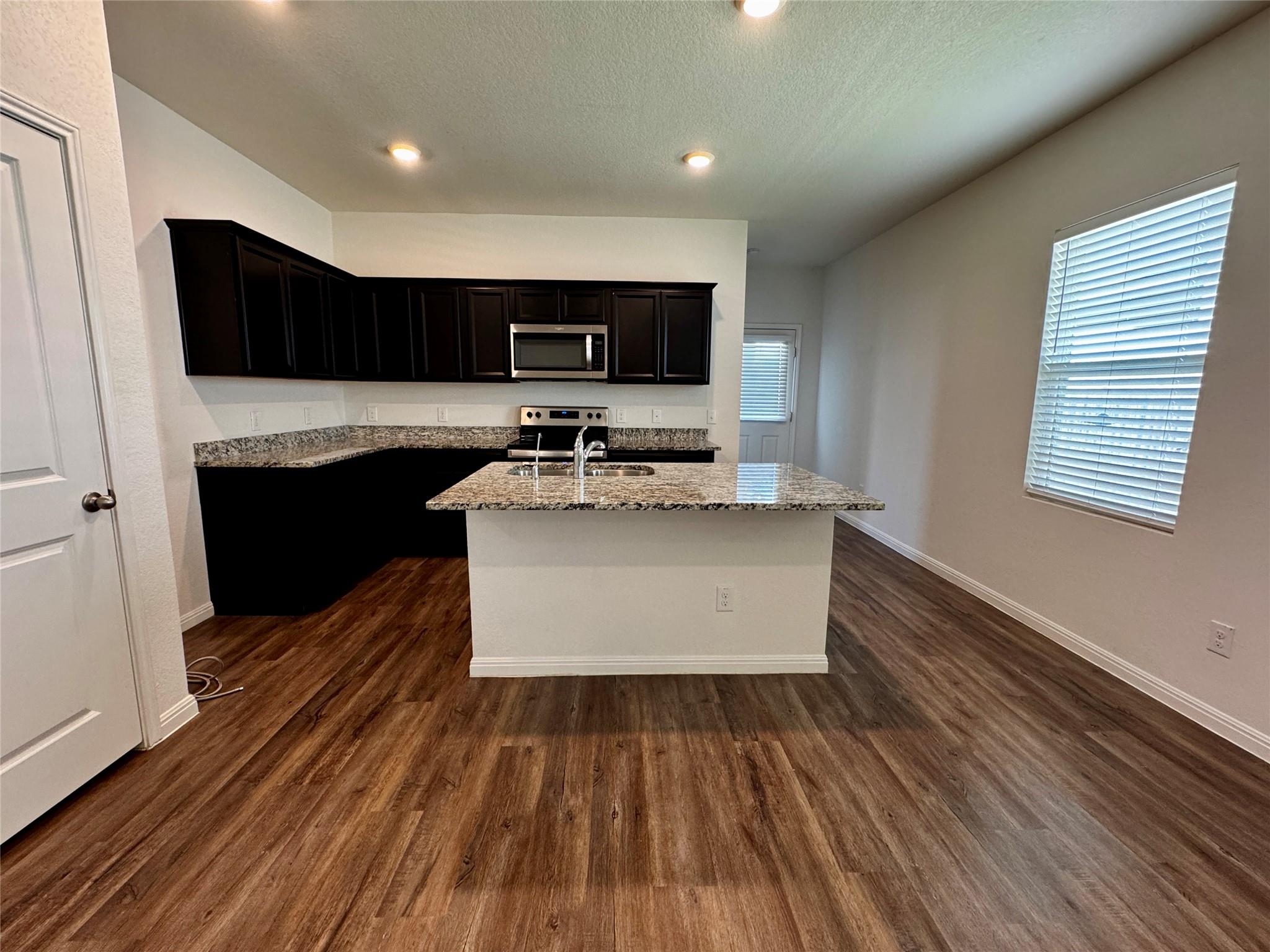 19312 Caymus Dr Property Photo 4
