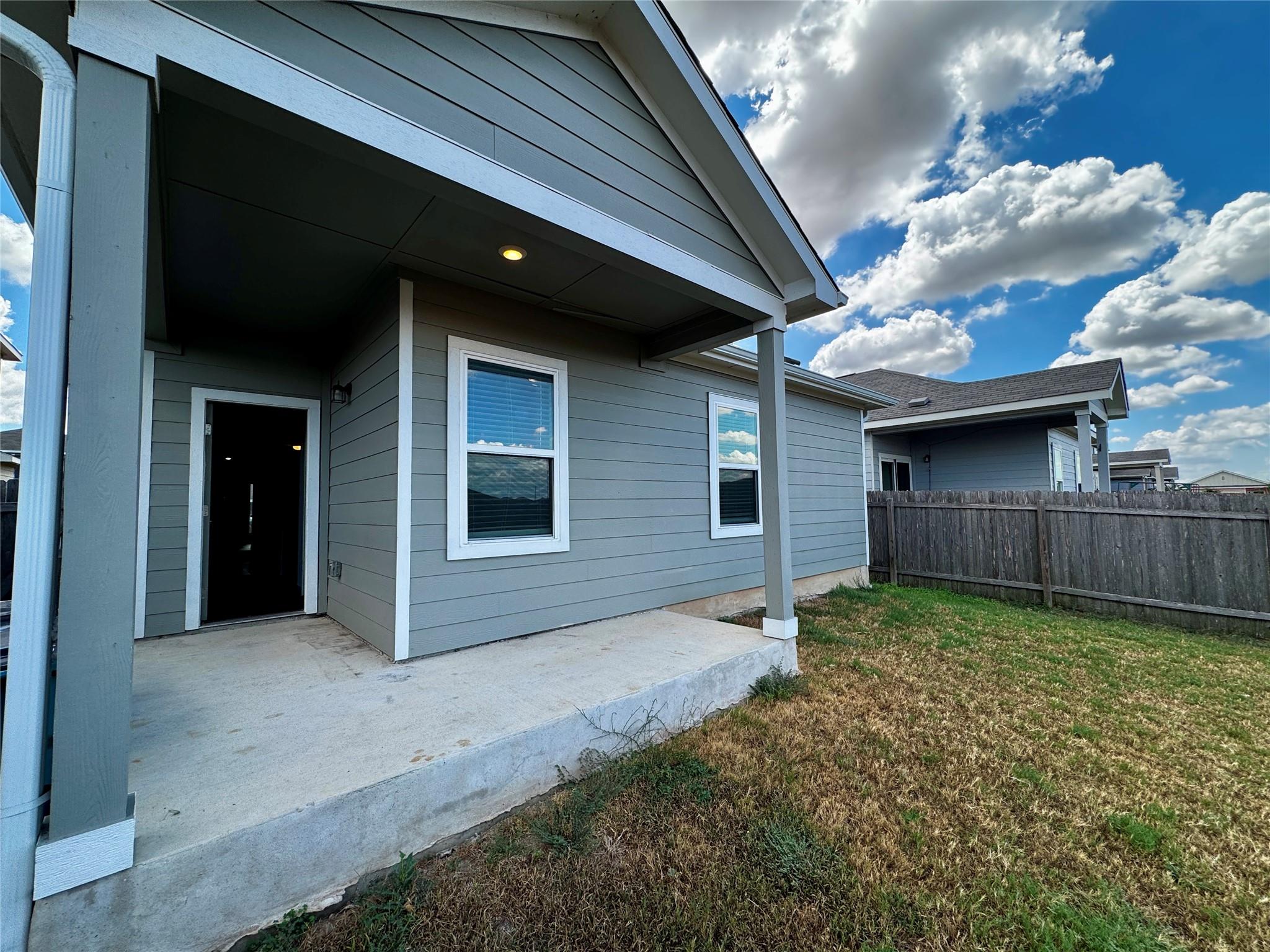 19312 Caymus Dr Property Photo 16