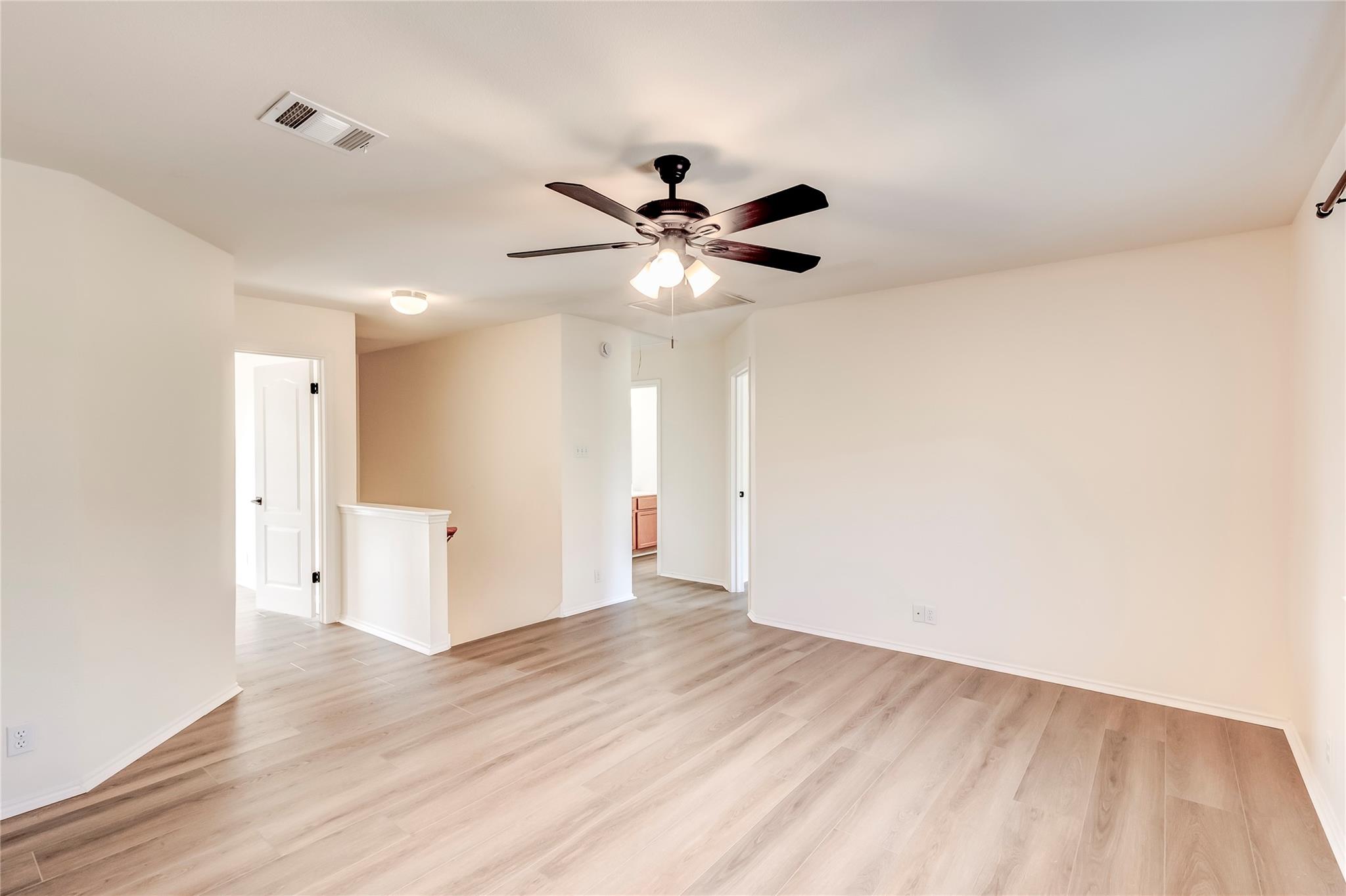 8116 Forest Heights Ln Property Photo 17