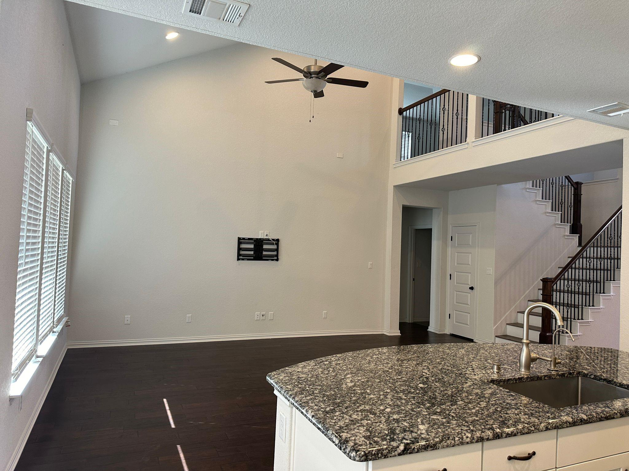 921 Del Raphael Dr Property Photo 11