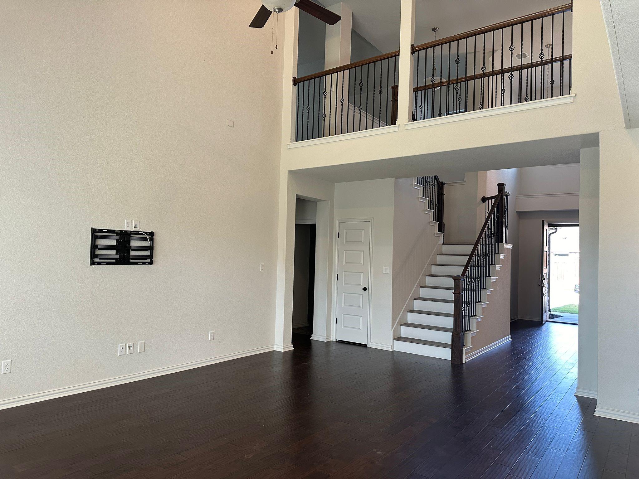 921 Del Raphael Dr Property Photo 12