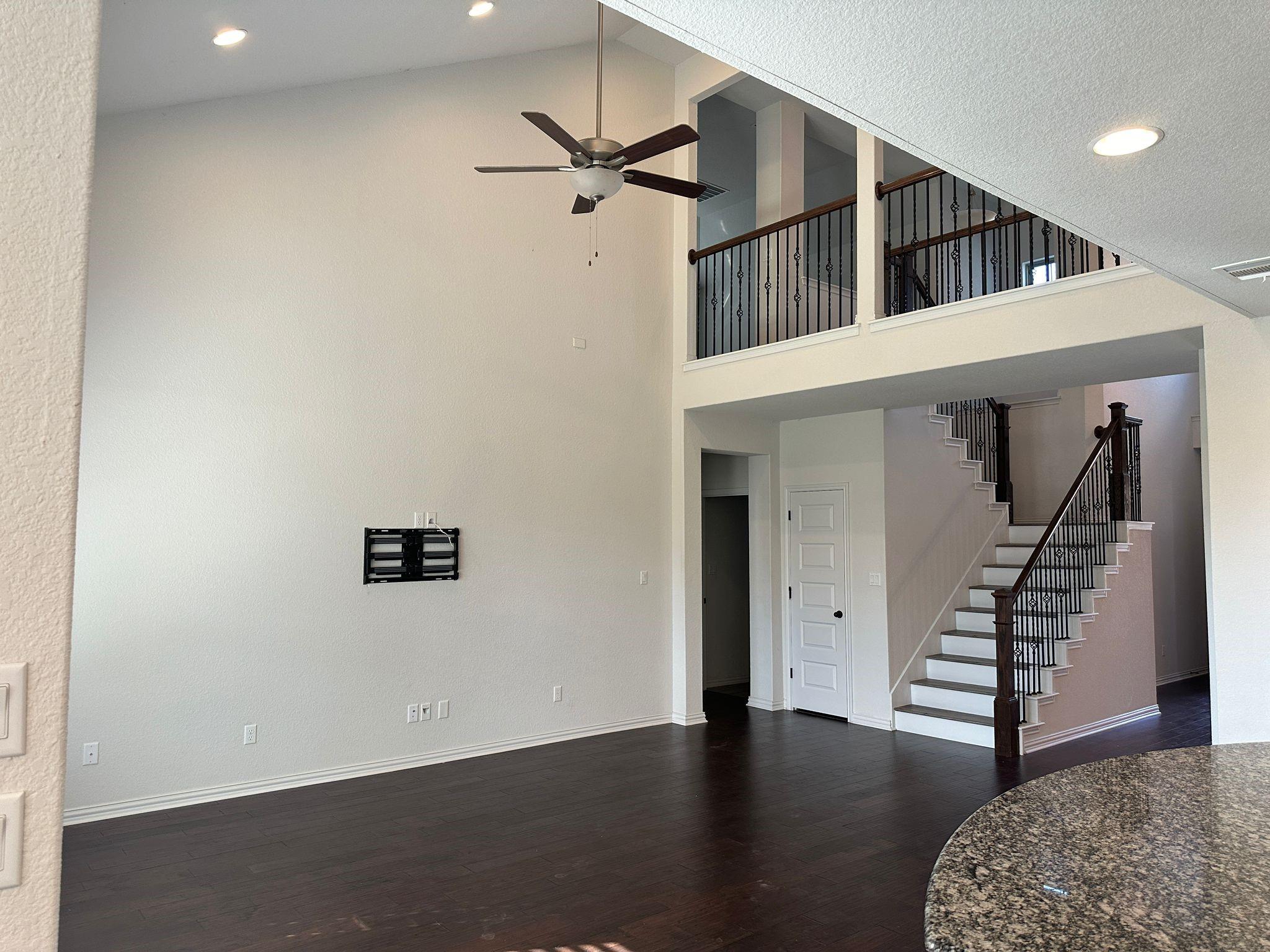 921 Del Raphael Dr Property Photo 13