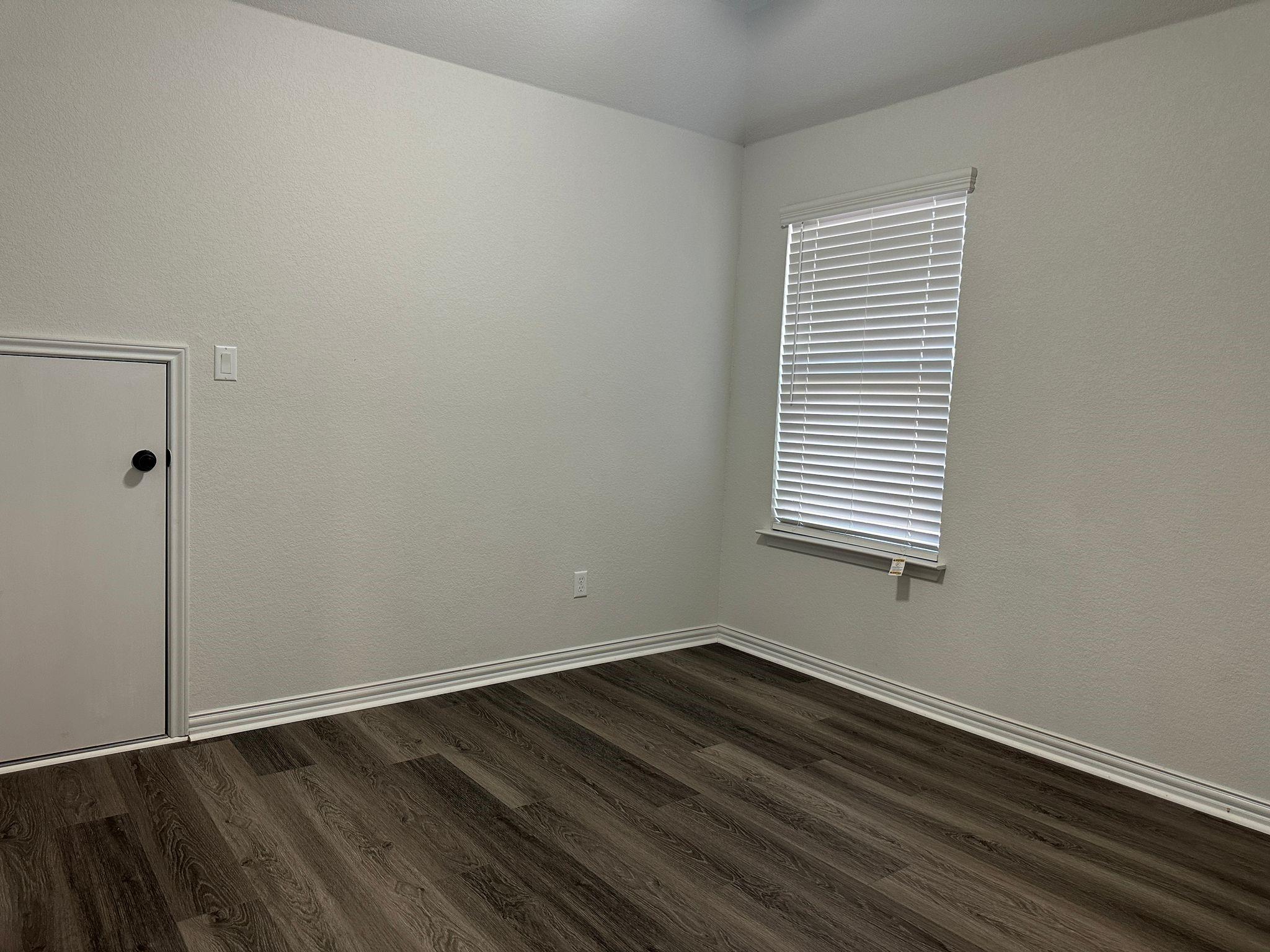 921 Del Raphael Dr Property Photo 24
