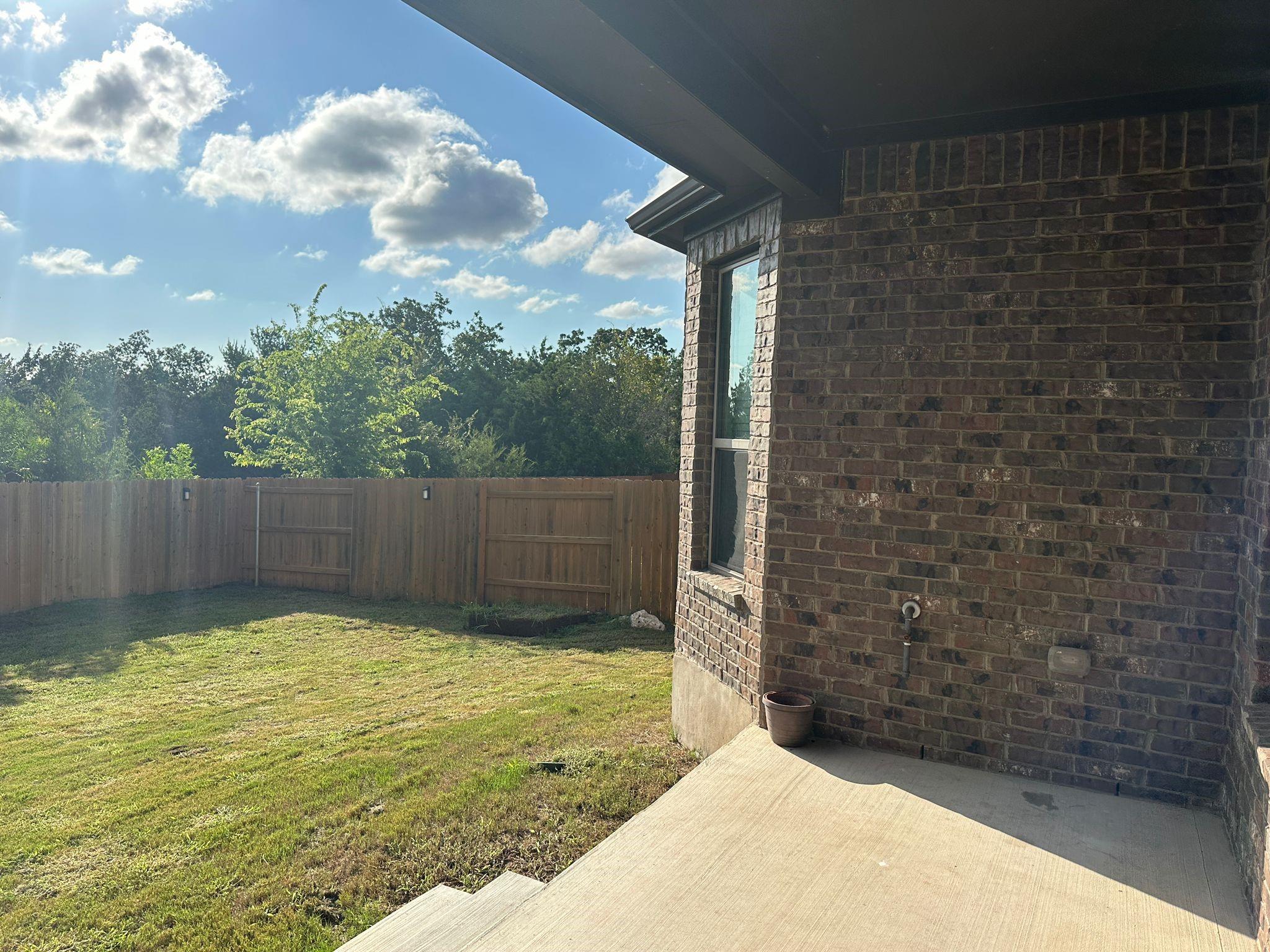 921 Del Raphael Dr Property Photo 27