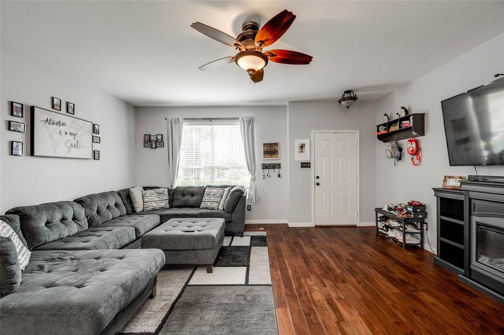 12221 Buzz Schneider Ln Property Photo 2