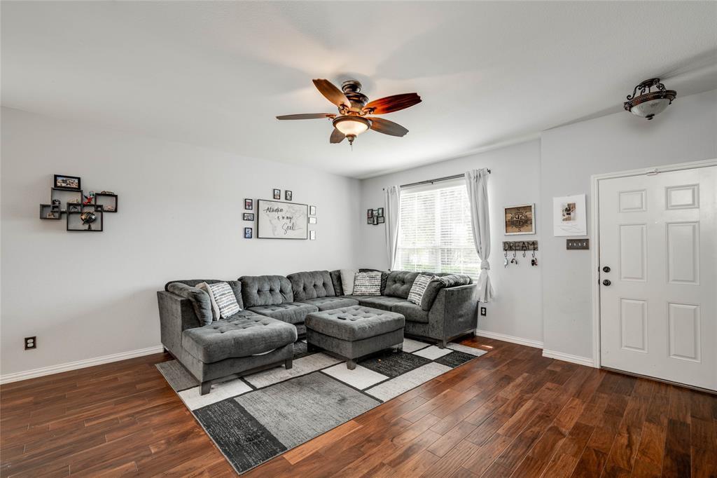12221 Buzz Schneider Ln Property Photo 3
