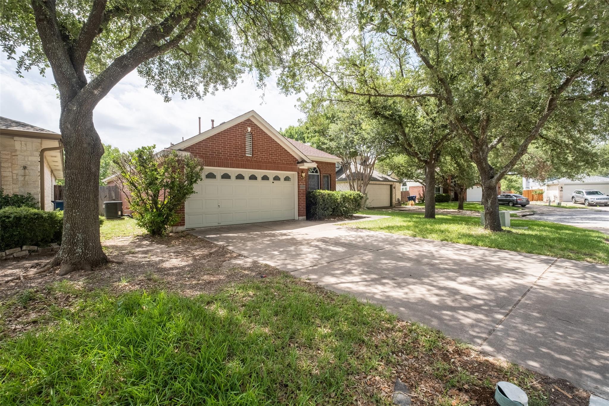 3413 Ruby Red Dr Property Photo 3