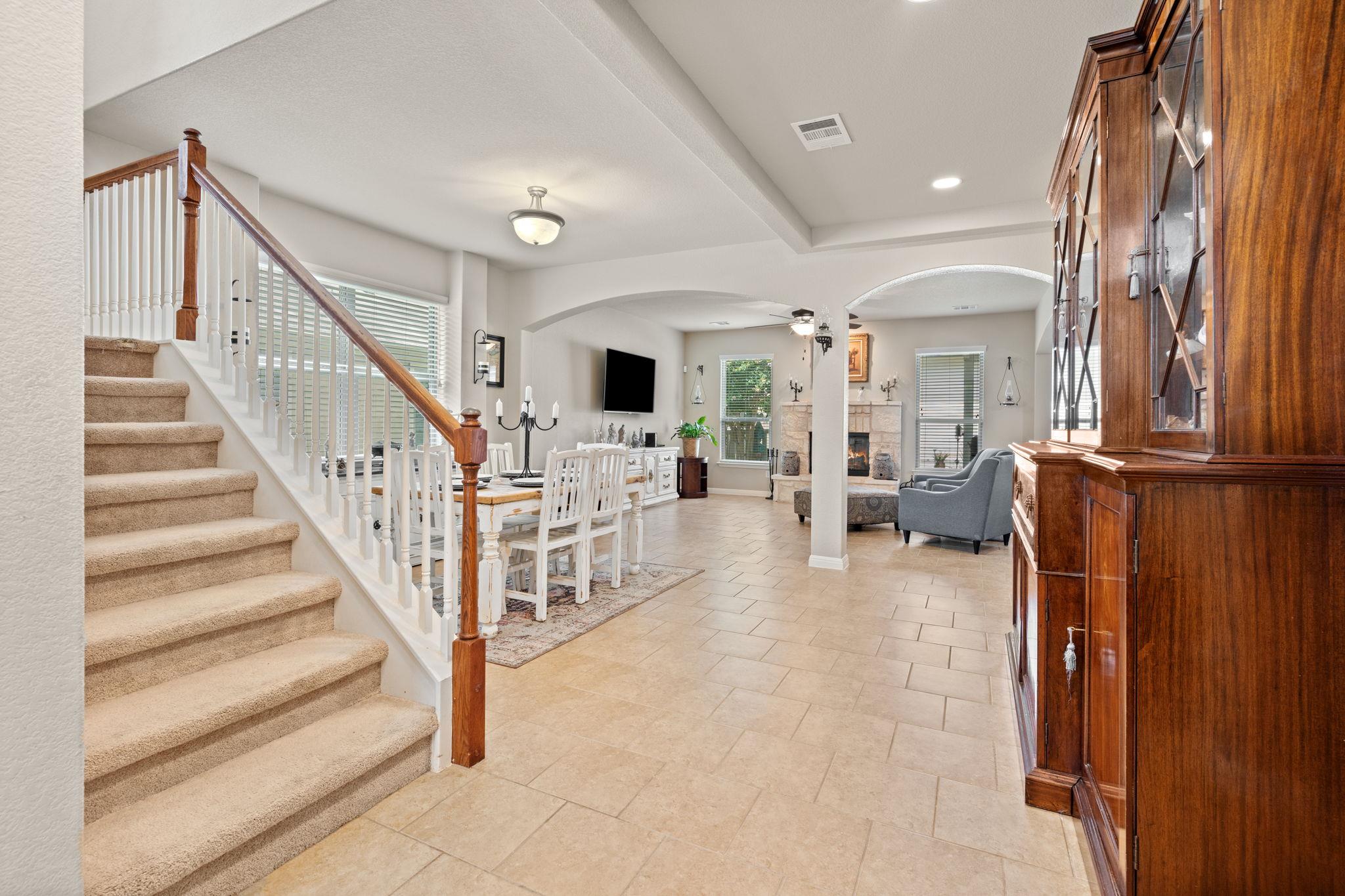 2037 Herzog Blvd Property Photo 4