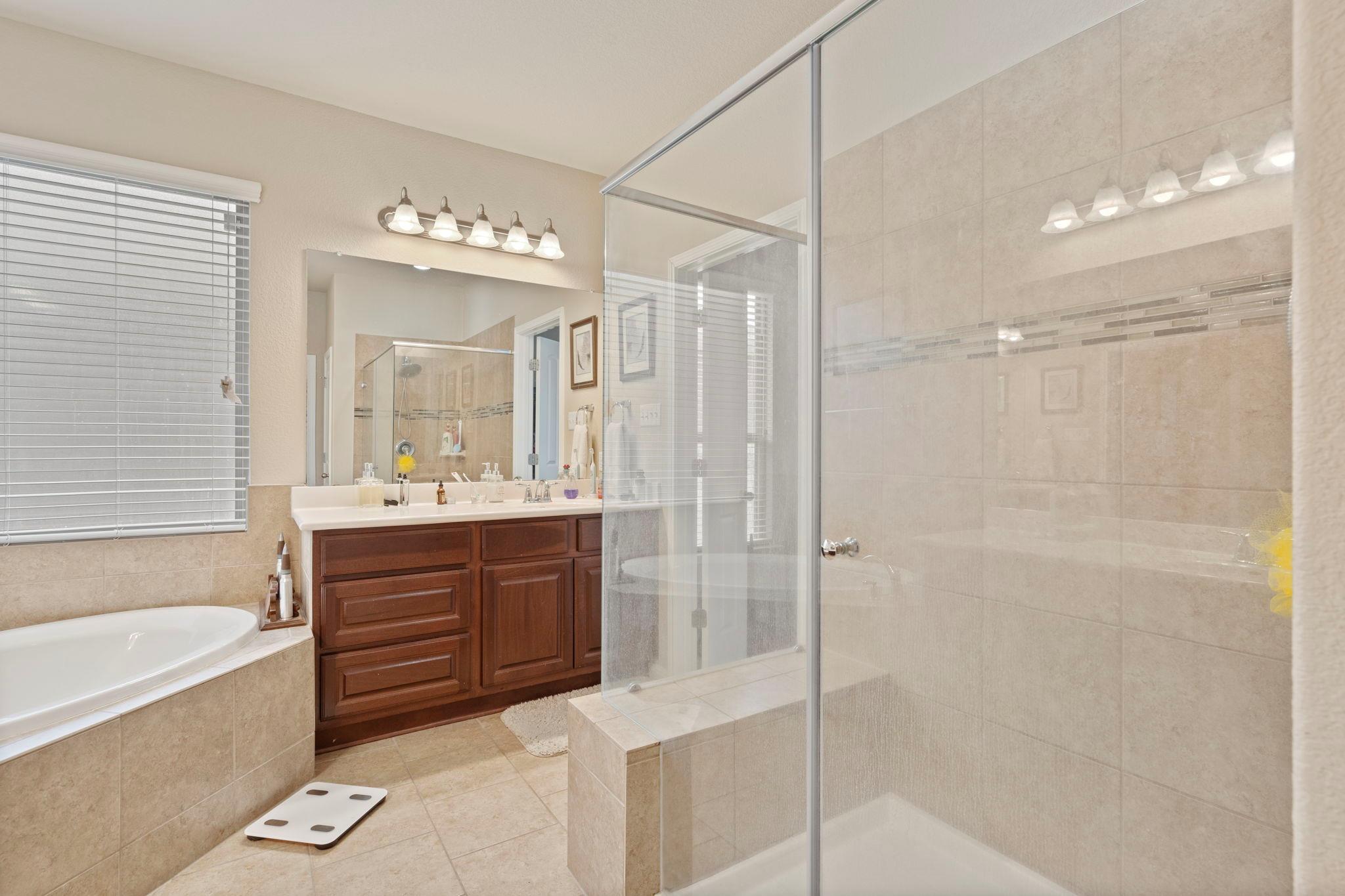 2037 Herzog Blvd Property Photo 19