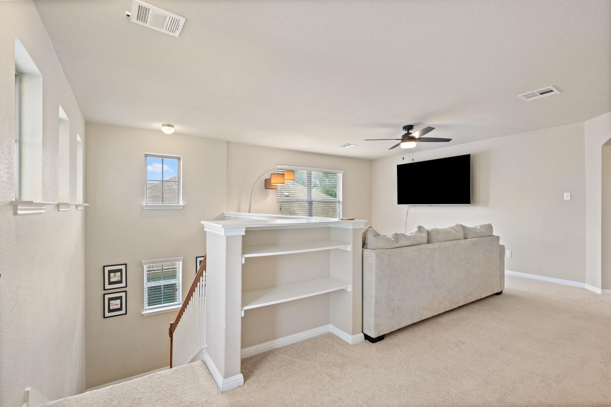 2037 Herzog Blvd Property Photo 22