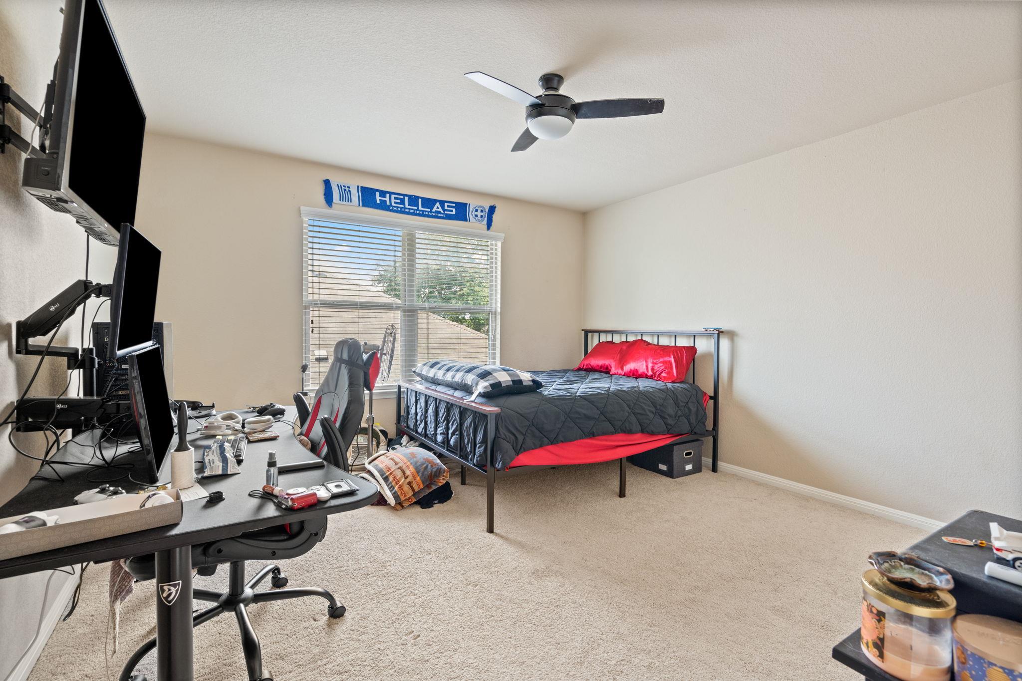 2037 Herzog Blvd Property Photo 26