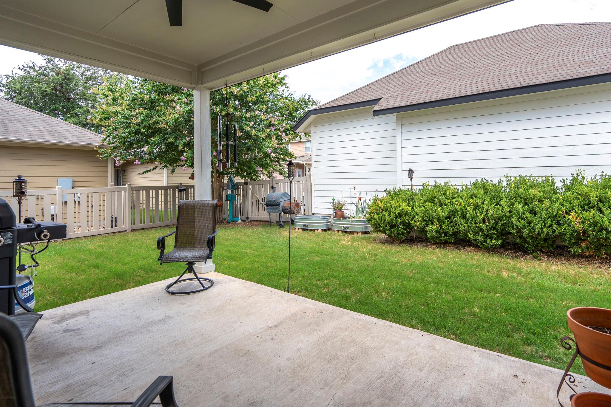 2037 Herzog Blvd Property Photo 31