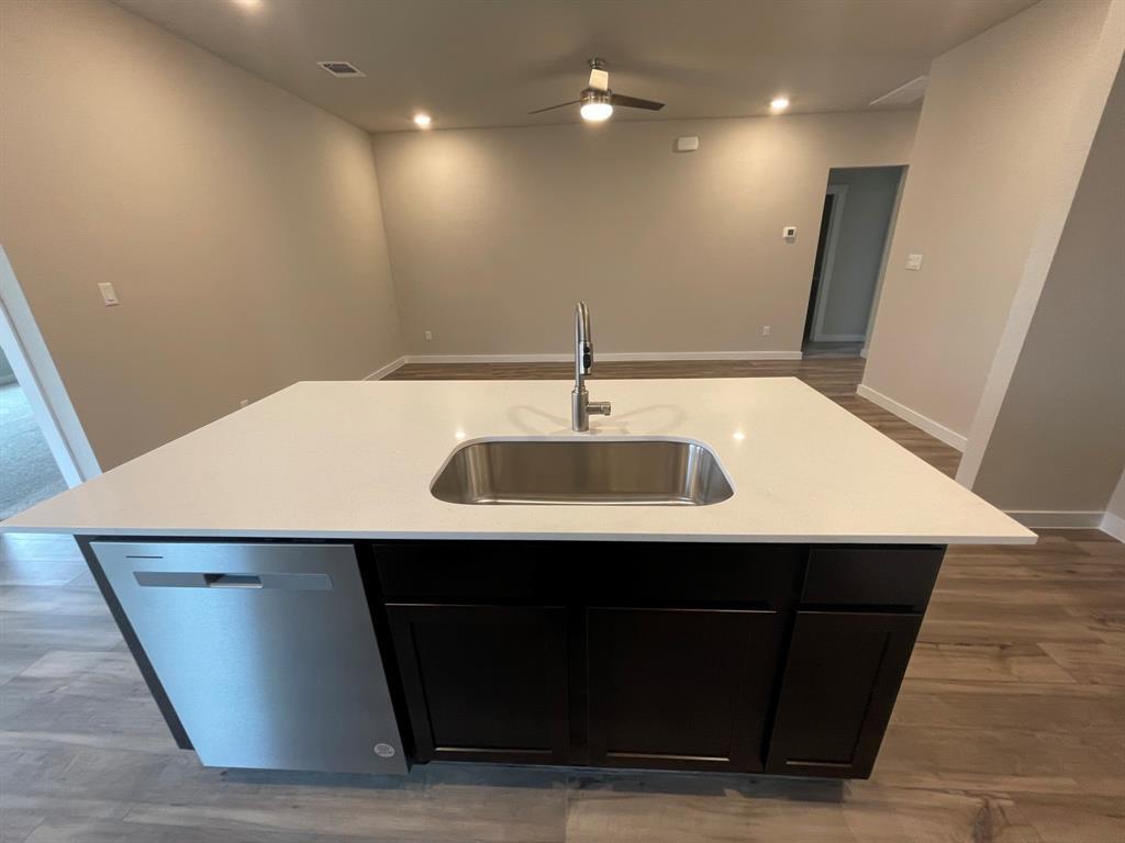 220 Coda Xing Property Photo 7