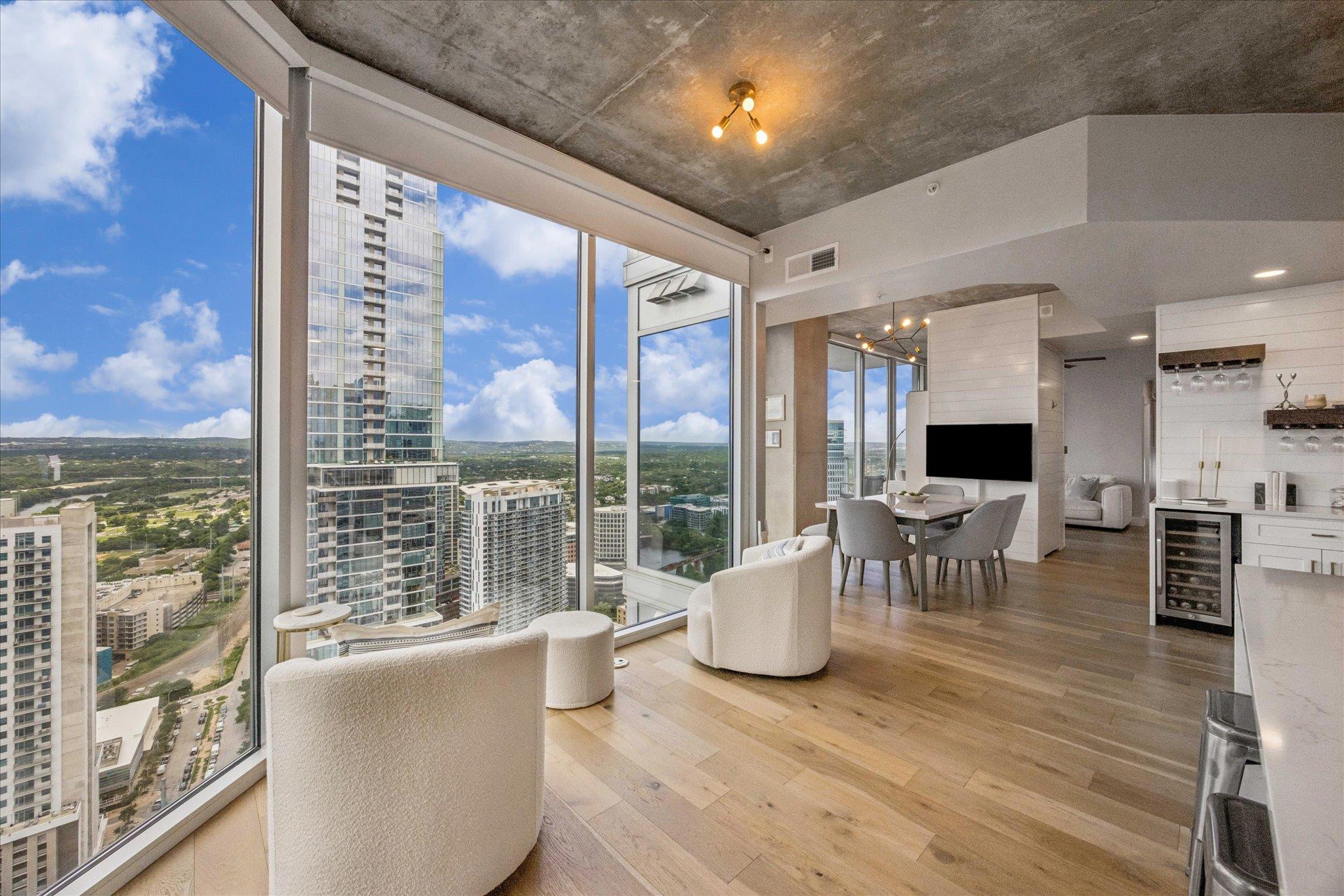 360 Nueces St #3702 Property Photo 4