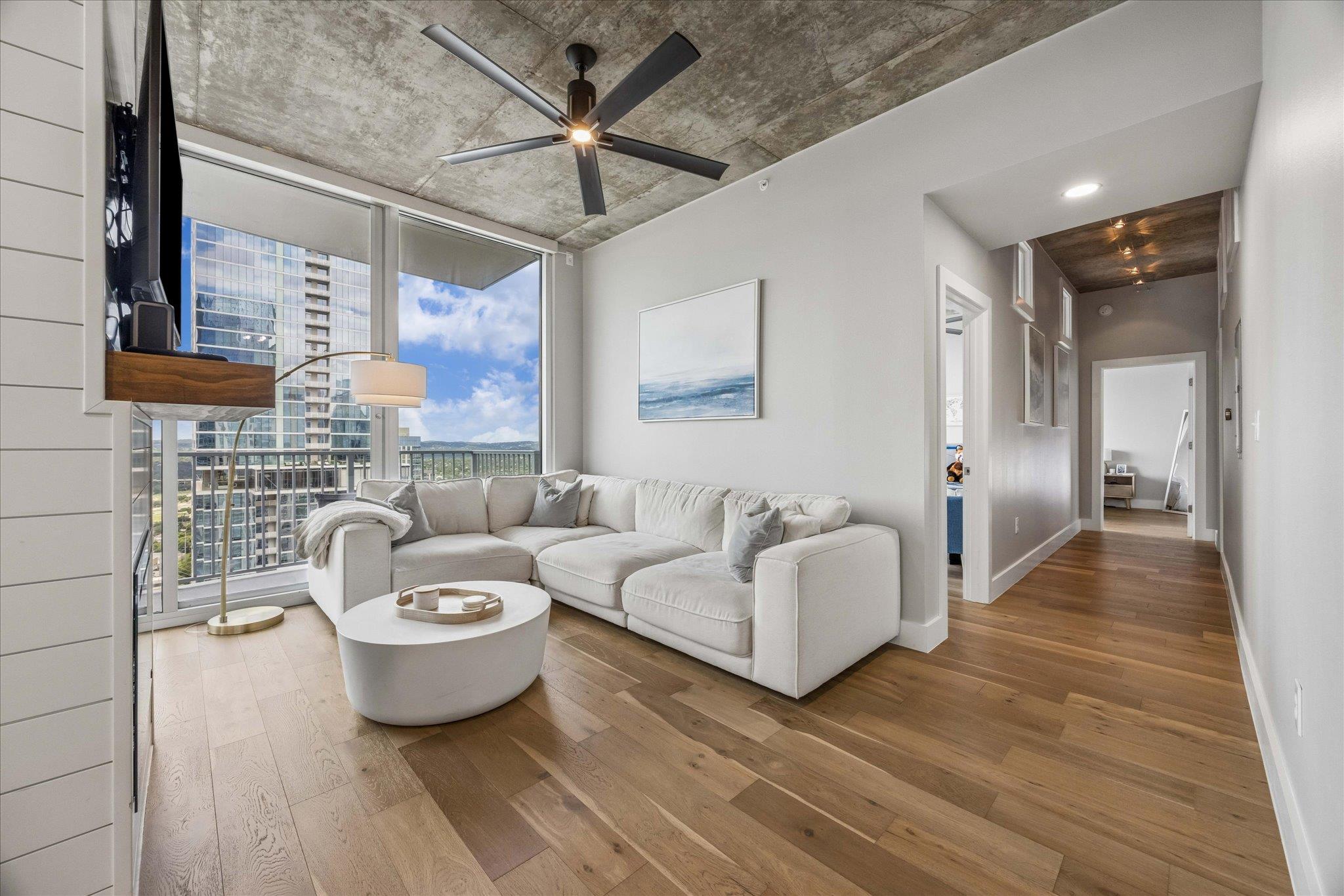 360 Nueces St #3702 Property Photo 12