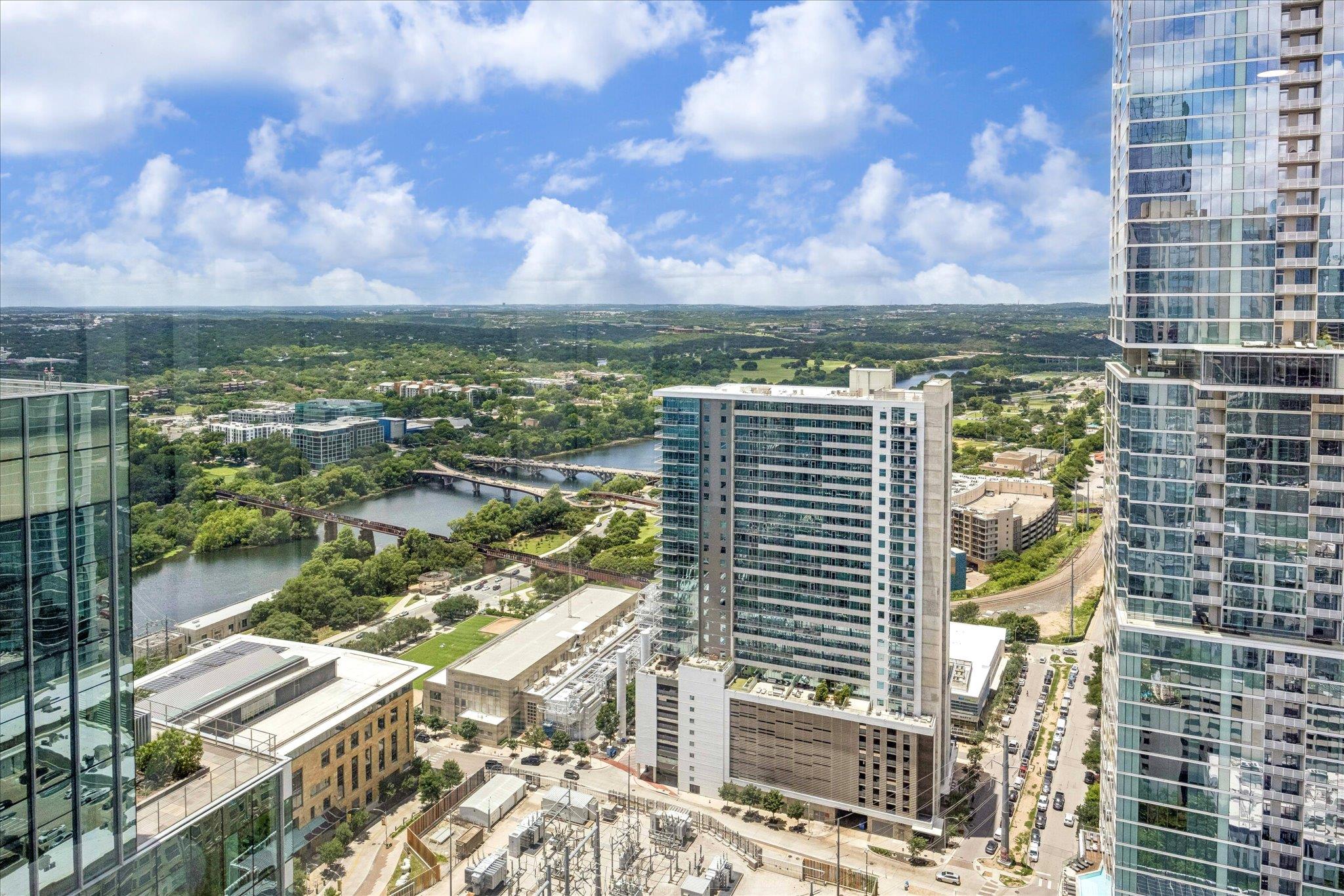 360 Nueces St #3702 Property Photo 13