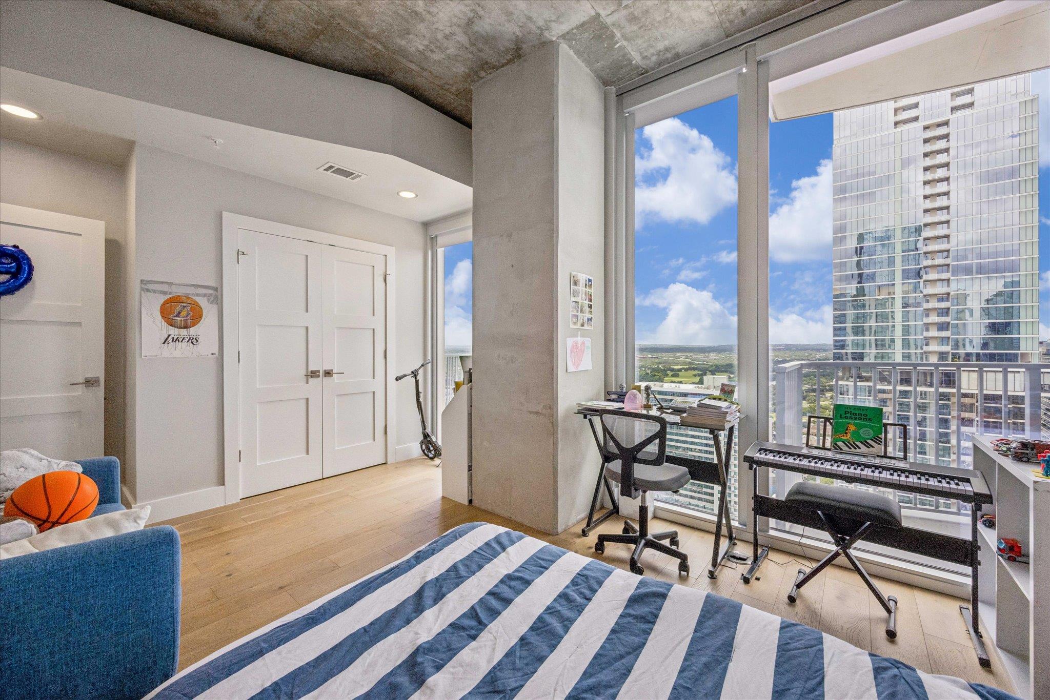 360 Nueces St #3702 Property Photo 19
