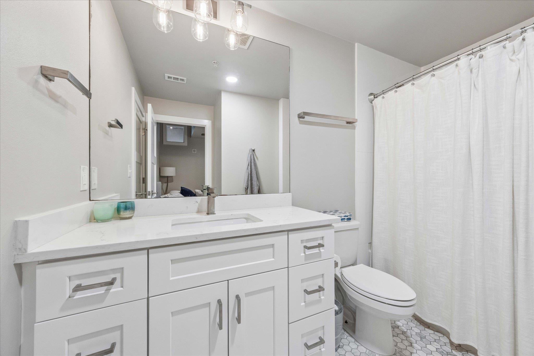 360 Nueces St #3702 Property Photo 31