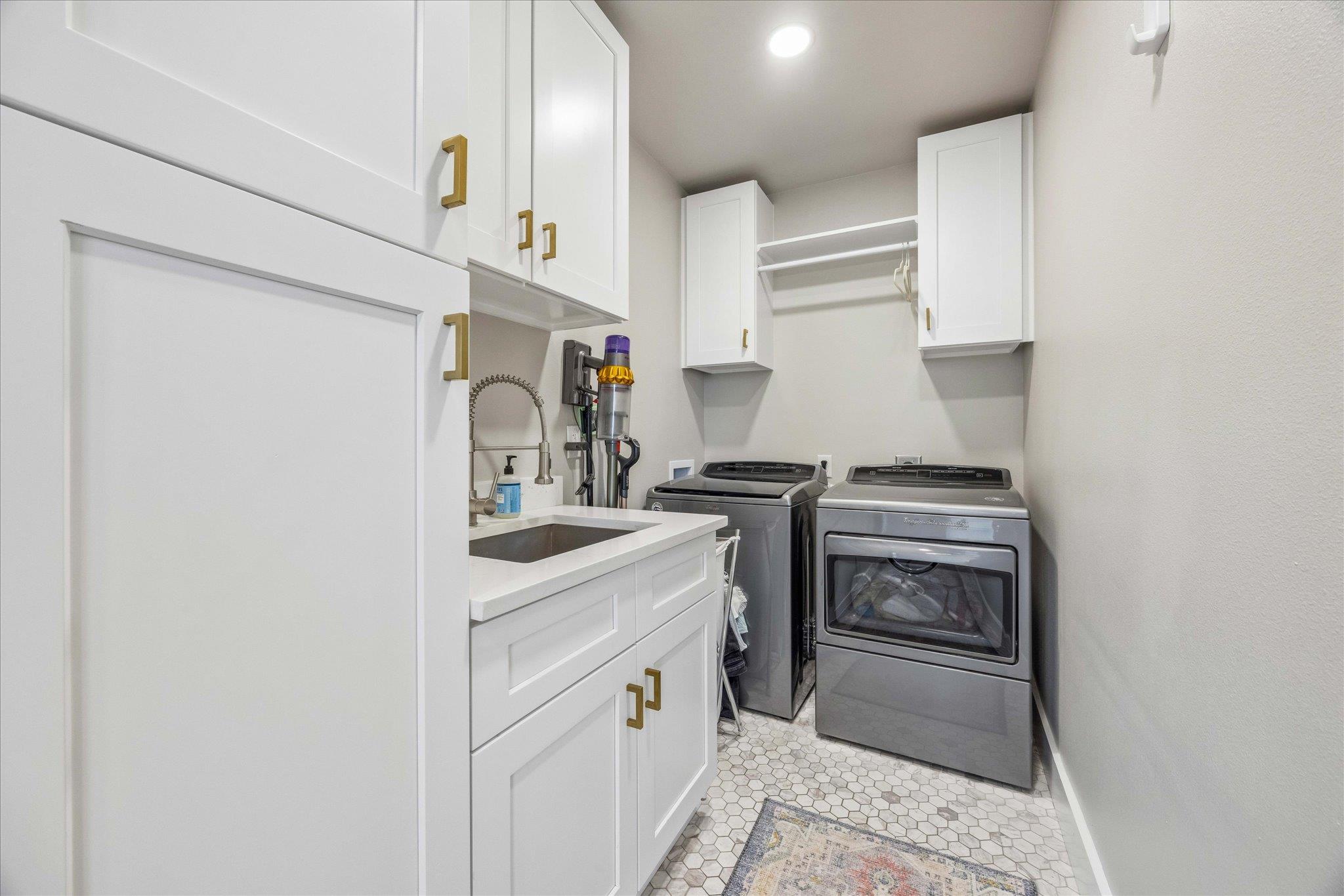 360 Nueces St #3702 Property Photo 32