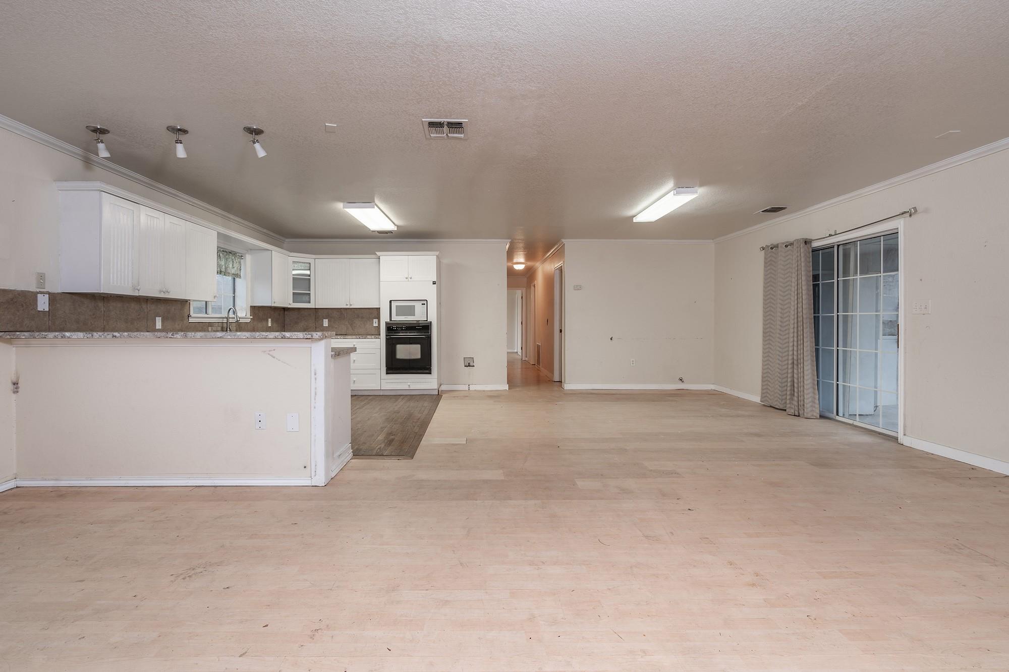 205 E Myrtle Ln Property Photo 11